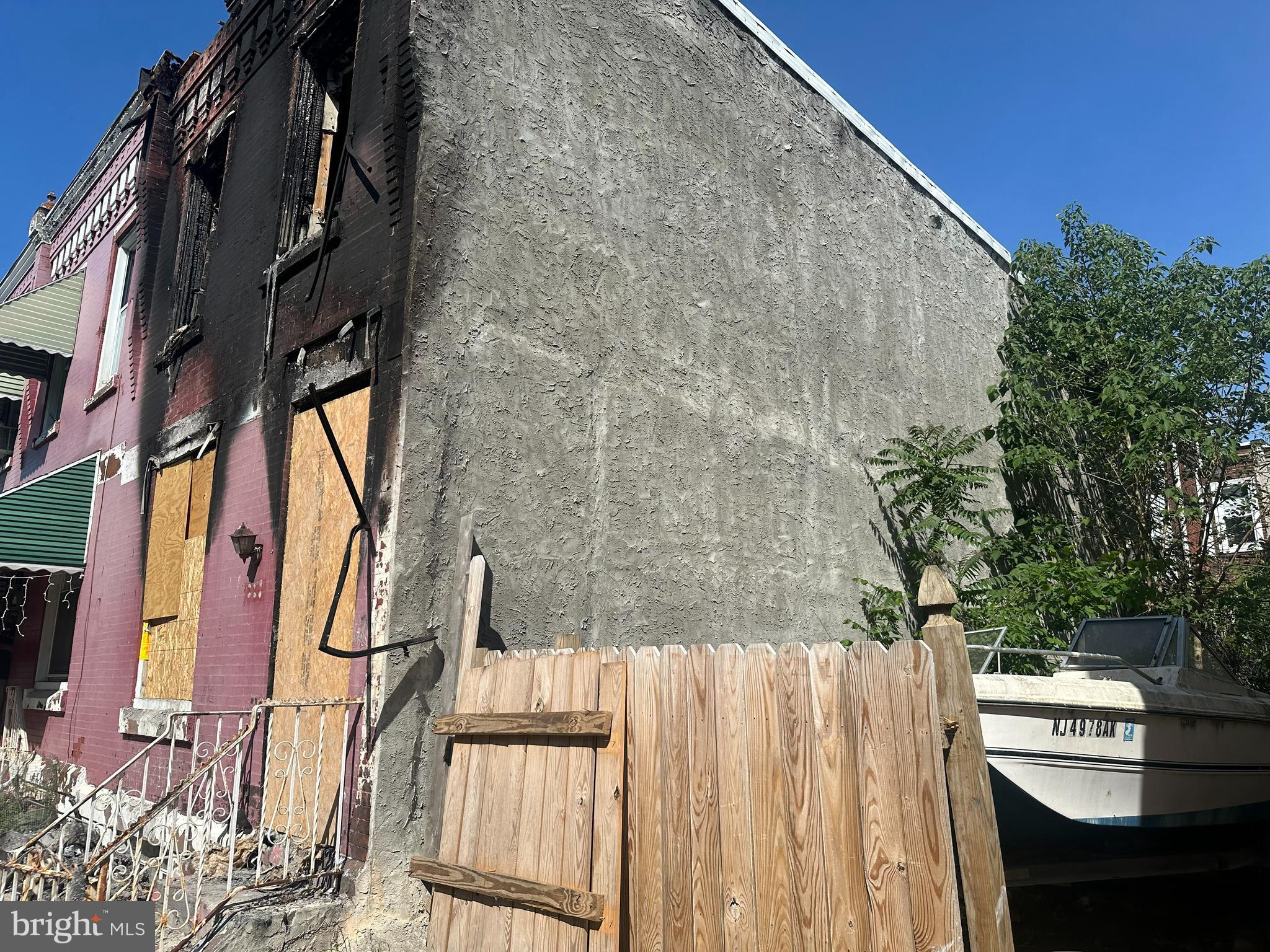 STRAWBERRY MANSION - Residential