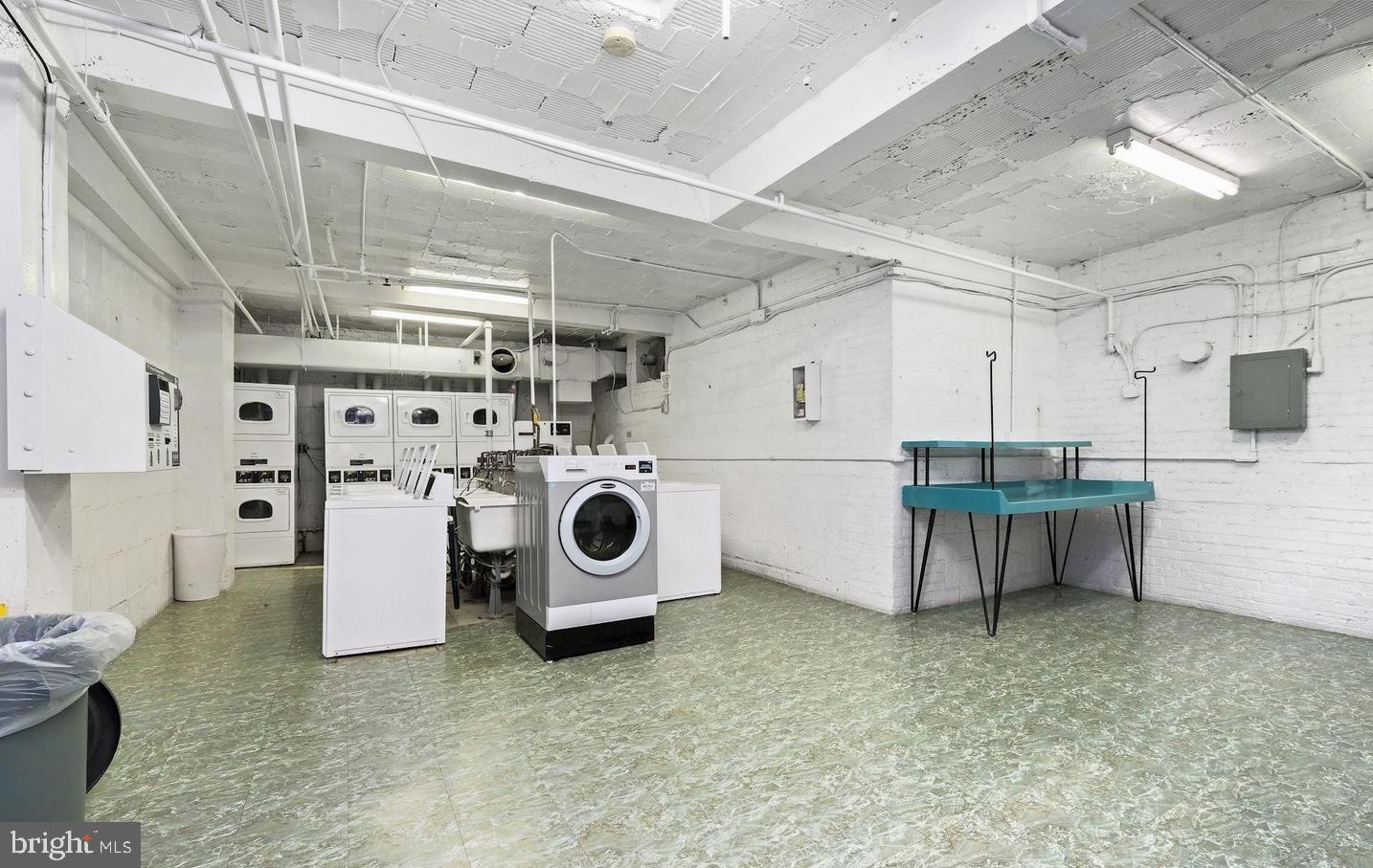 CATHEDRAL HEIGHTS - Residential Lease