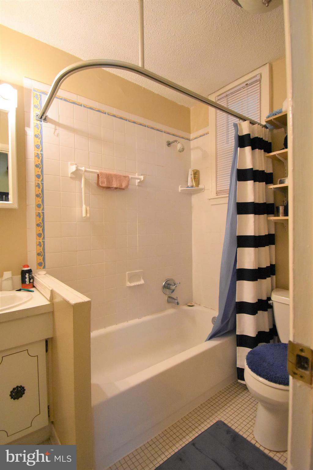 CATHEDRAL HEIGHTS - Residential Lease