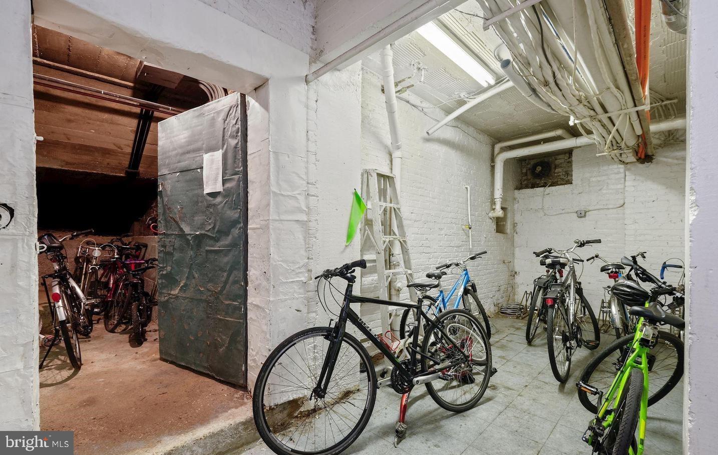 CATHEDRAL HEIGHTS - Residential Lease