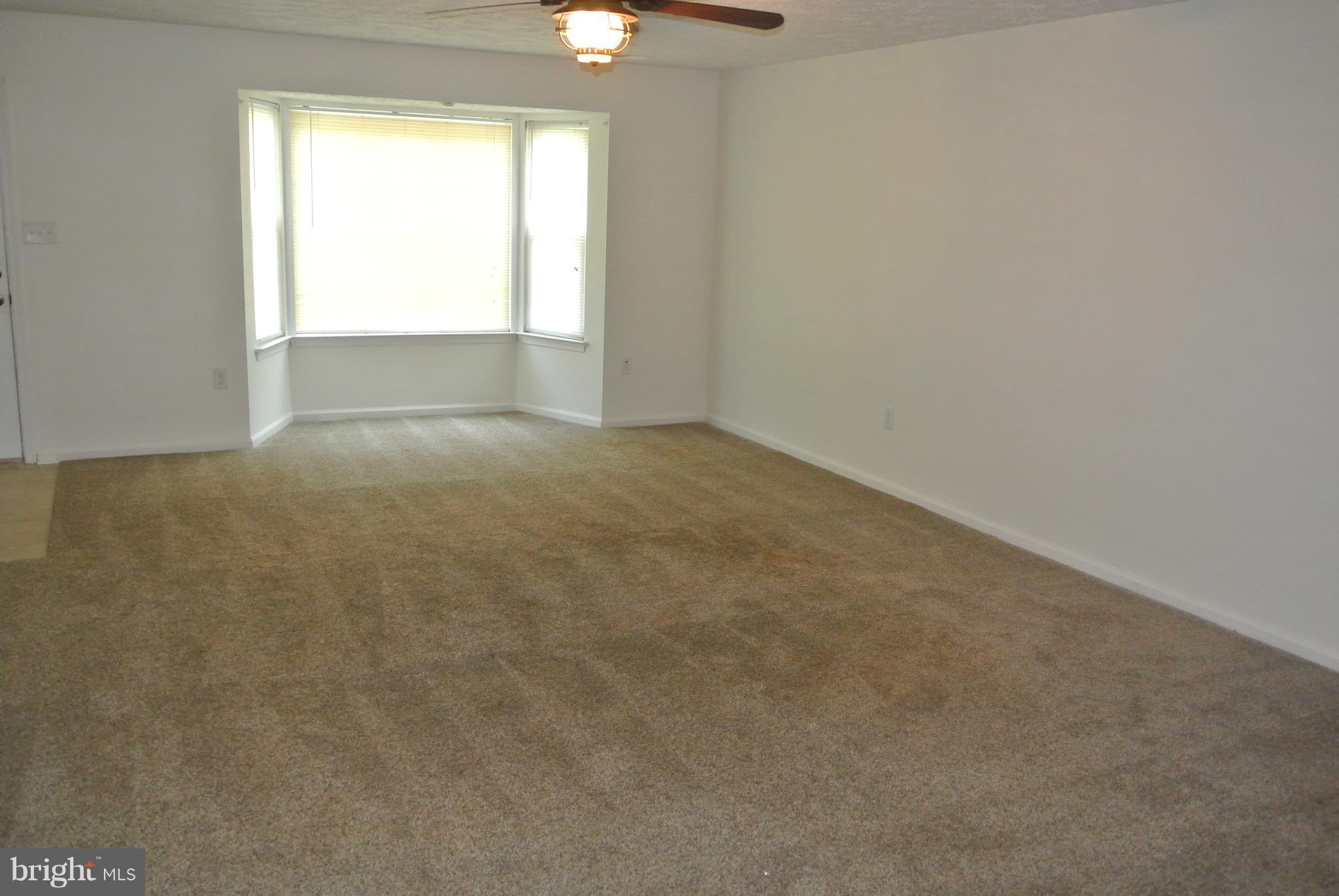 ST CHARLES SUB - HAMPSHIRE - Residential