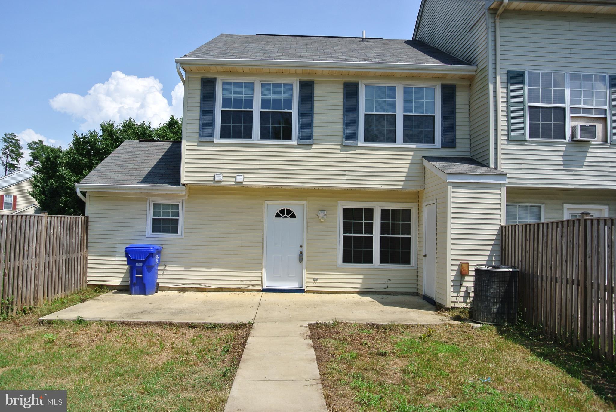 ST CHARLES SUB - HAMPSHIRE - Residential