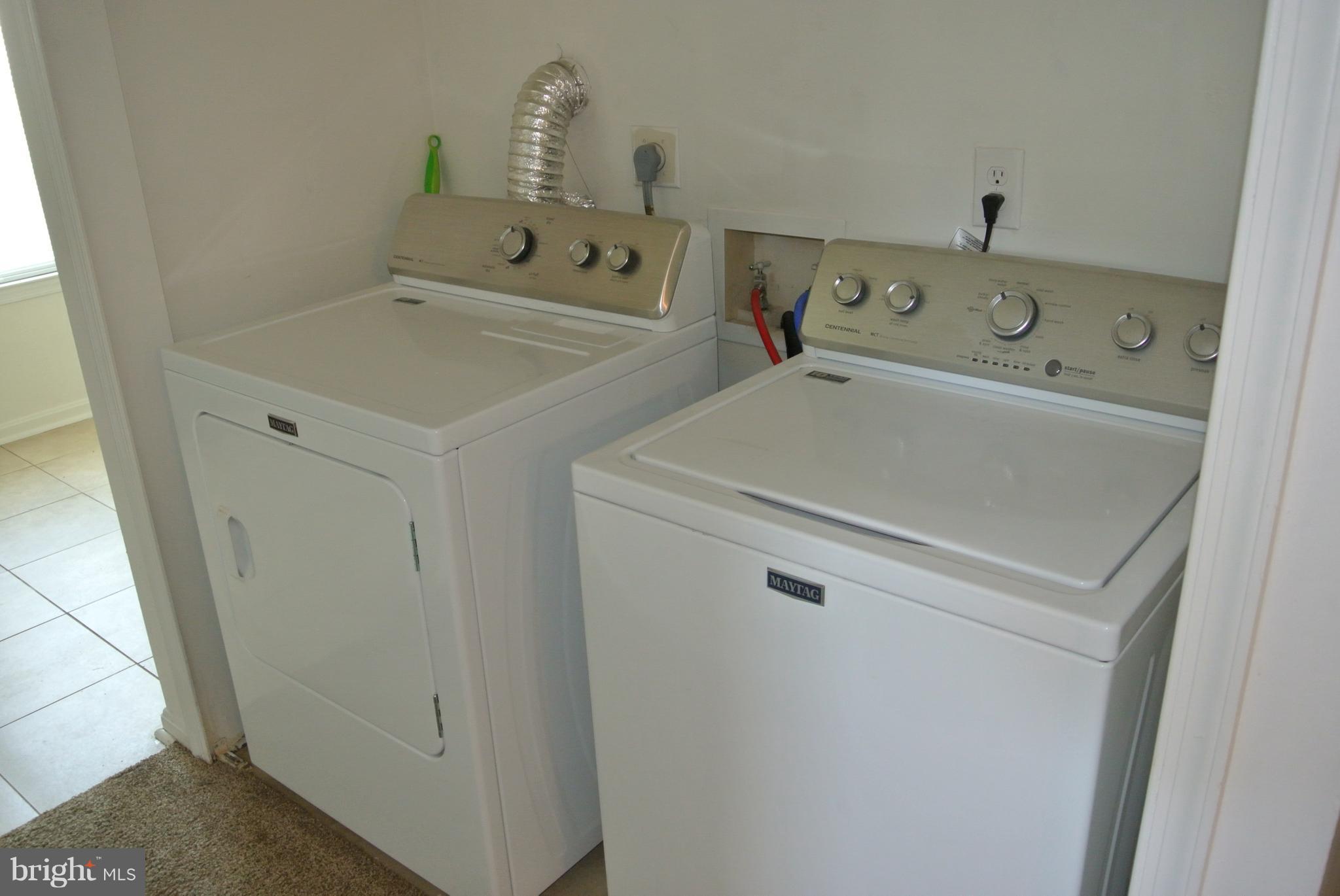 ST CHARLES SUB - HAMPSHIRE - Residential