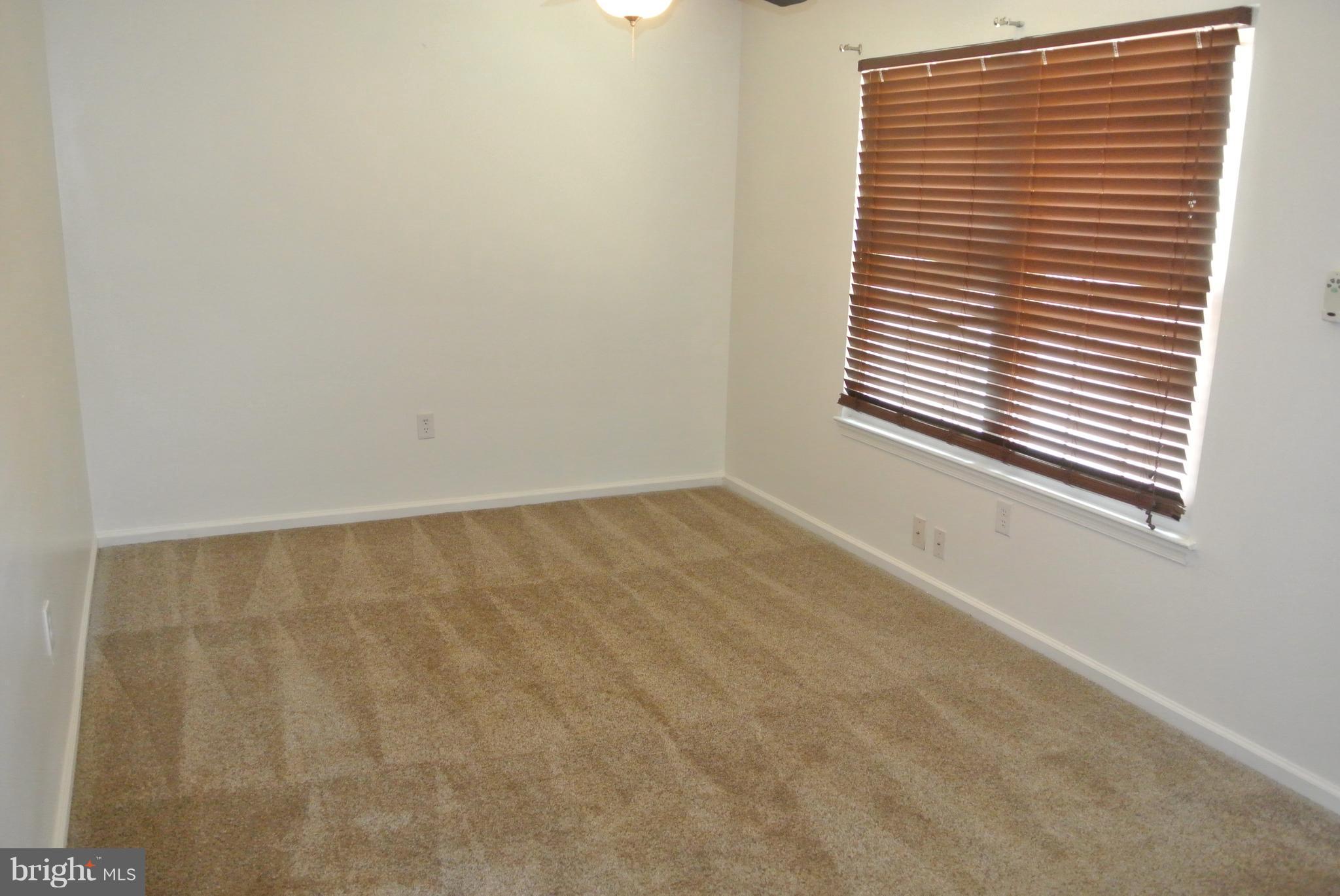 ST CHARLES SUB - HAMPSHIRE - Residential