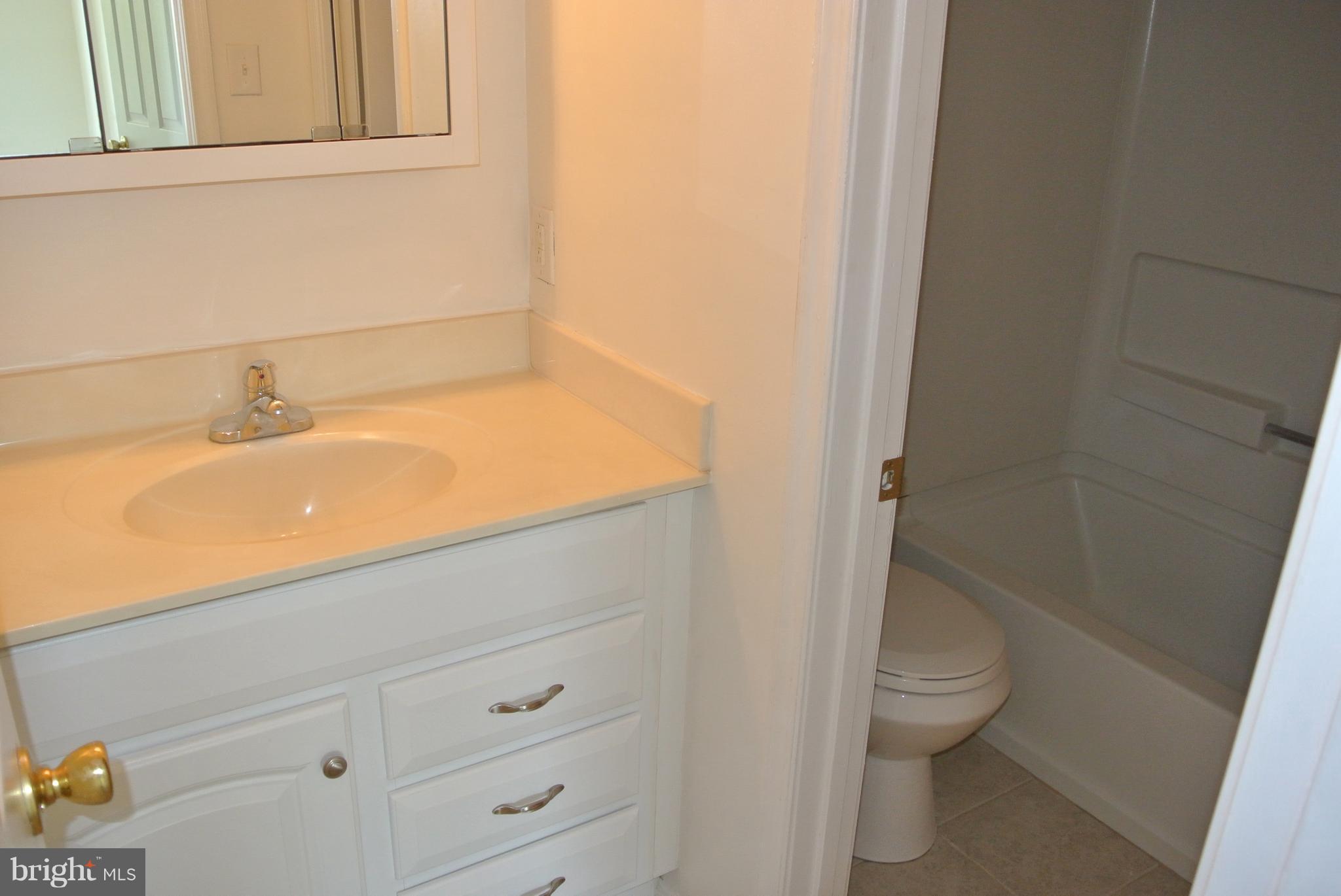 ST CHARLES SUB - HAMPSHIRE - Residential