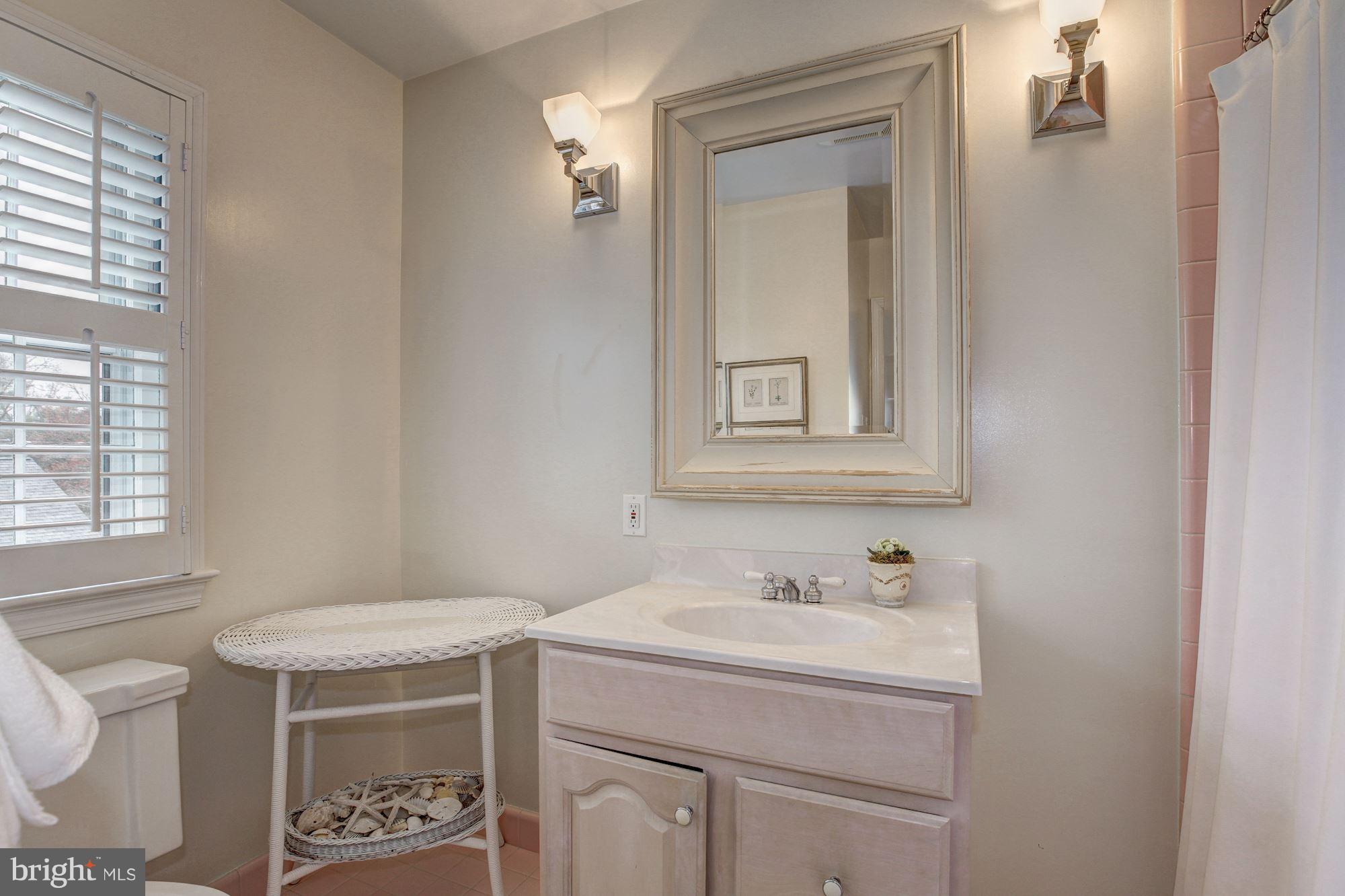 WESTMORELAND HILLS - Residential