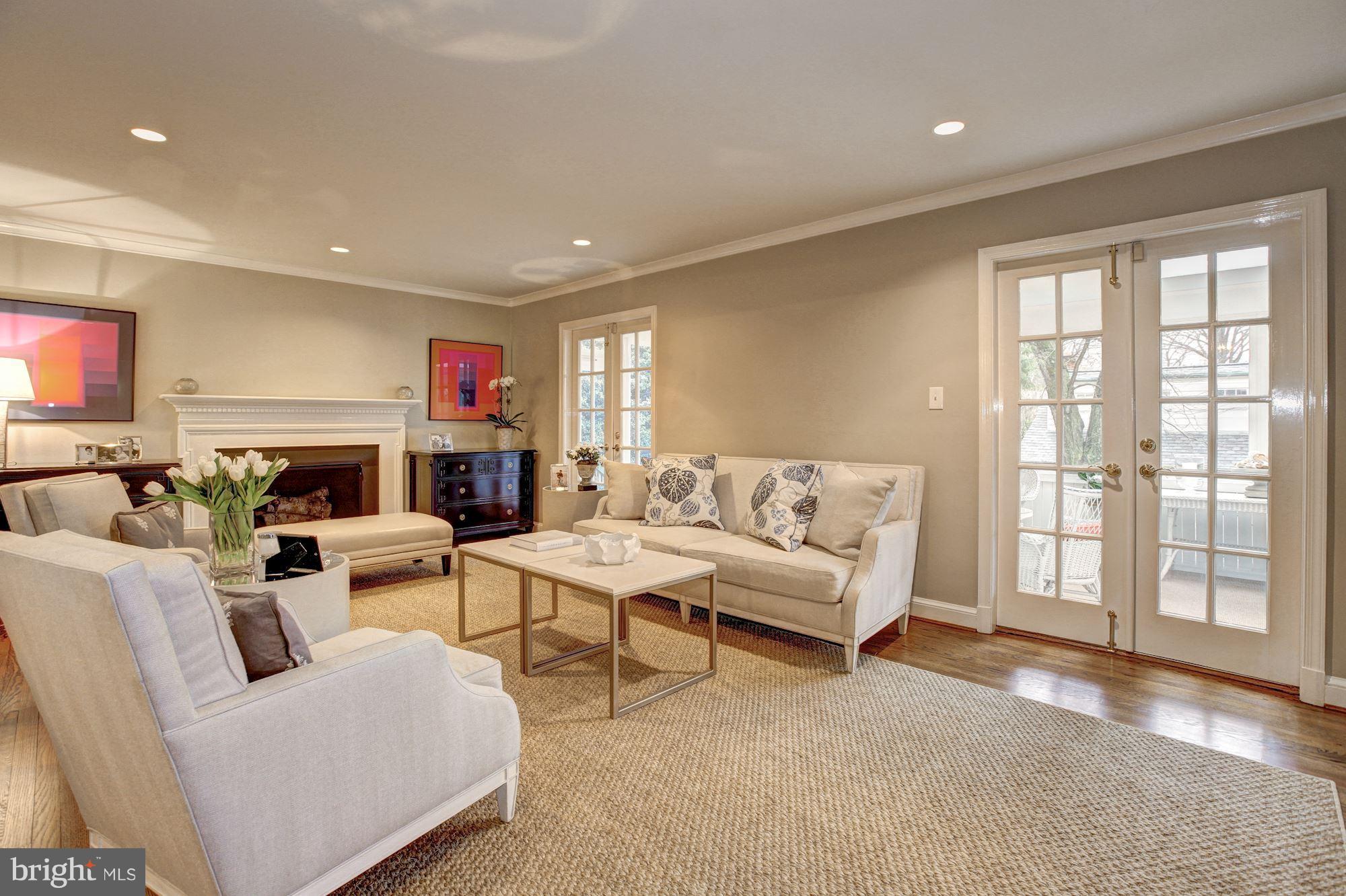 WESTMORELAND HILLS - Residential