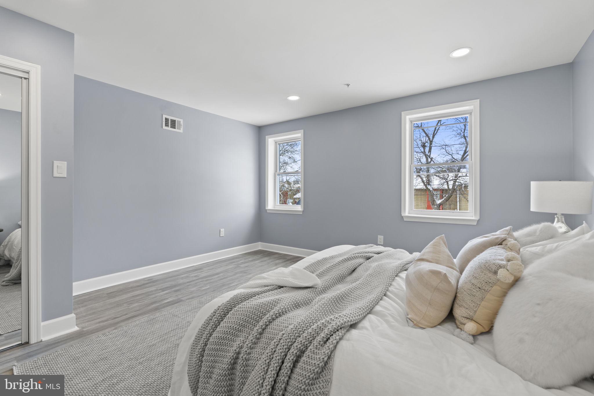 HOPKINS - Residential