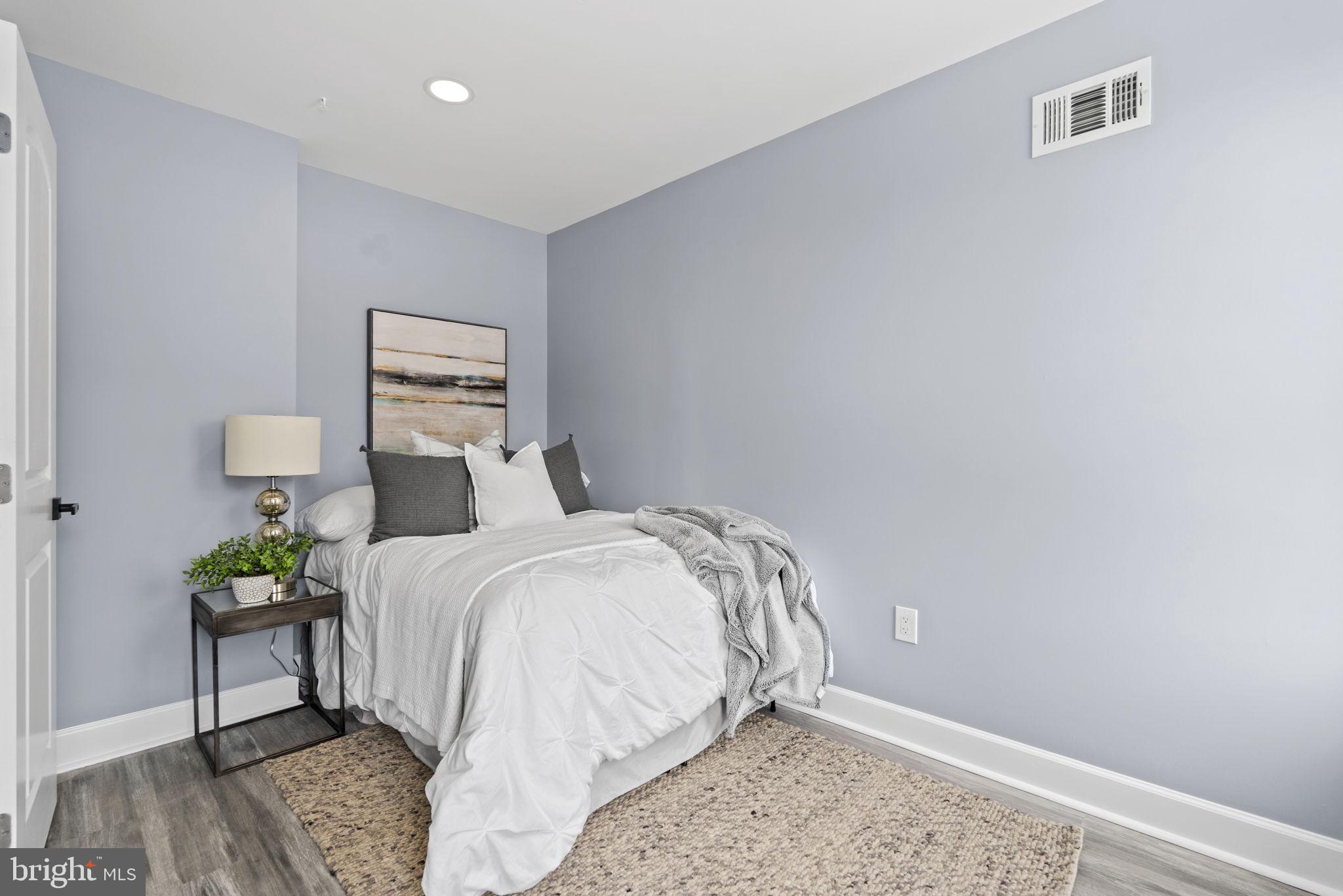 HOPKINS - Residential