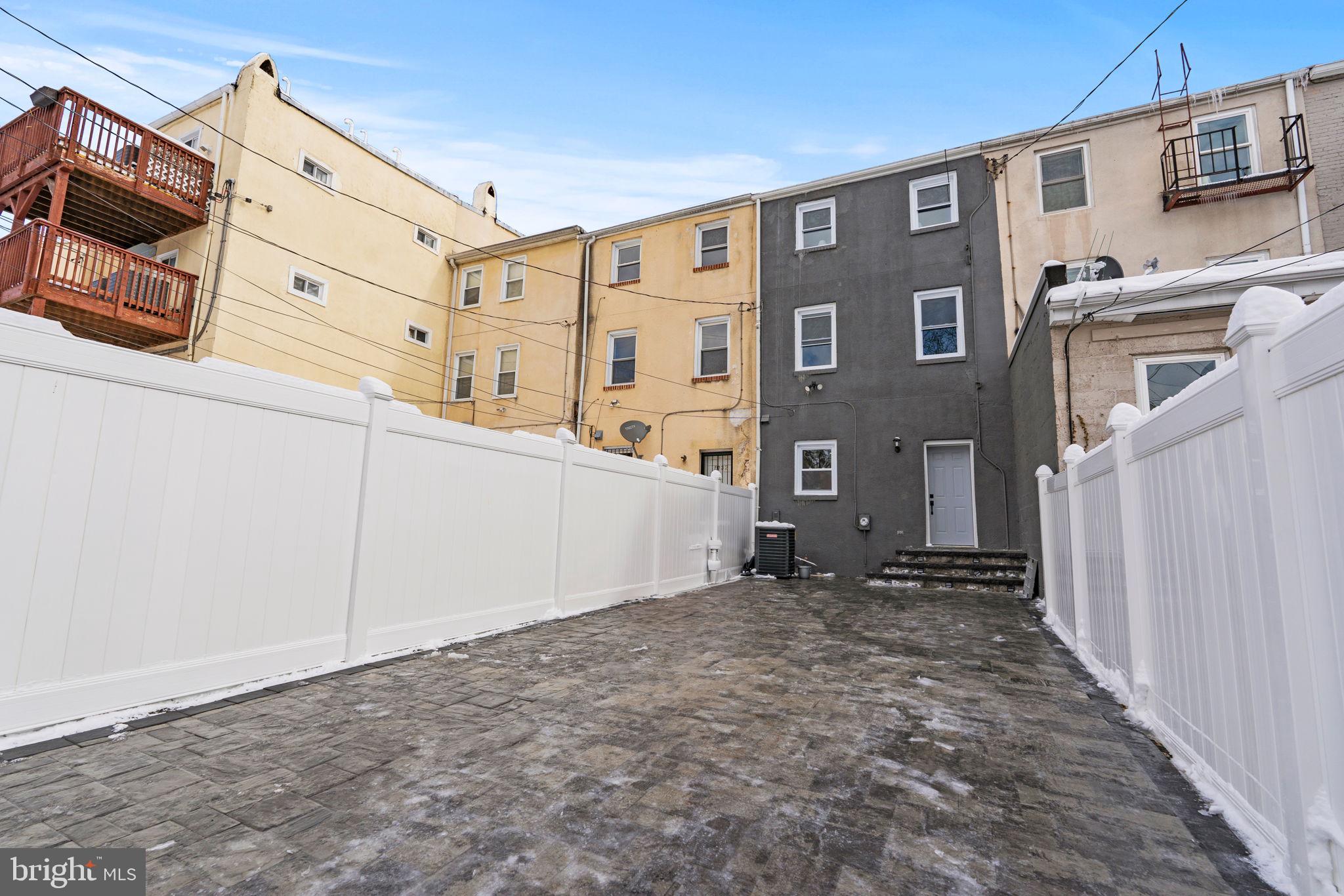 HOPKINS - Residential