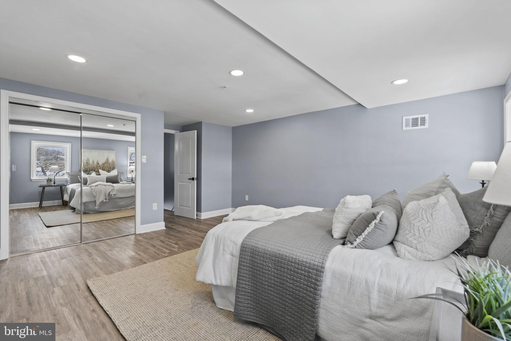 HOPKINS - Residential