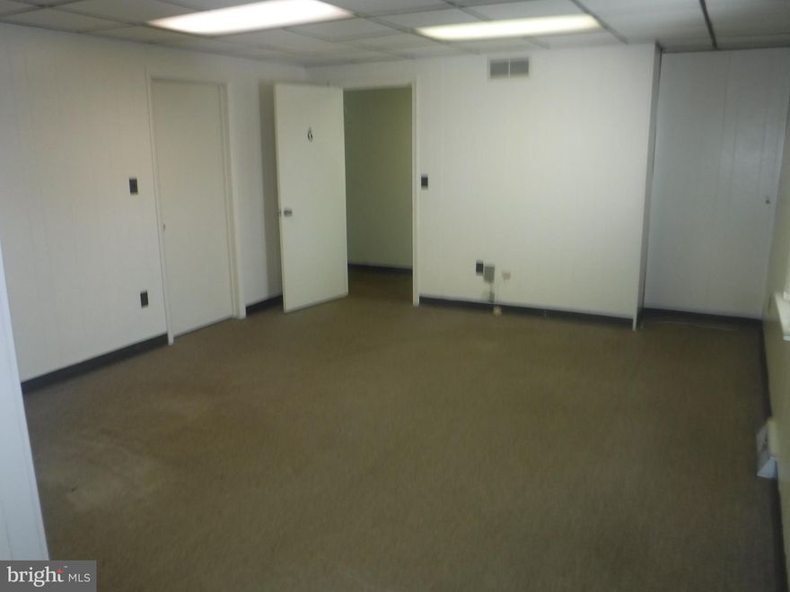 Great office space for your business, just past Rodney Village shopping center. Close to RT 1 & RT 13. Additional space available. Includes electric. Downstairs conference room available.