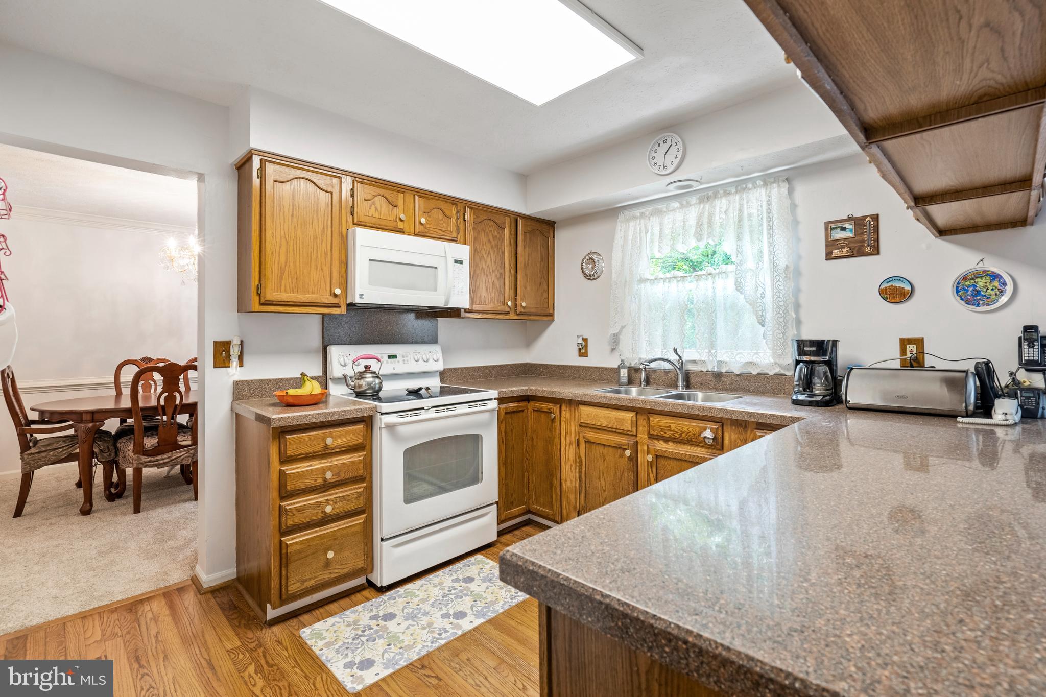 SPRINGFIELD MANOR - Residential