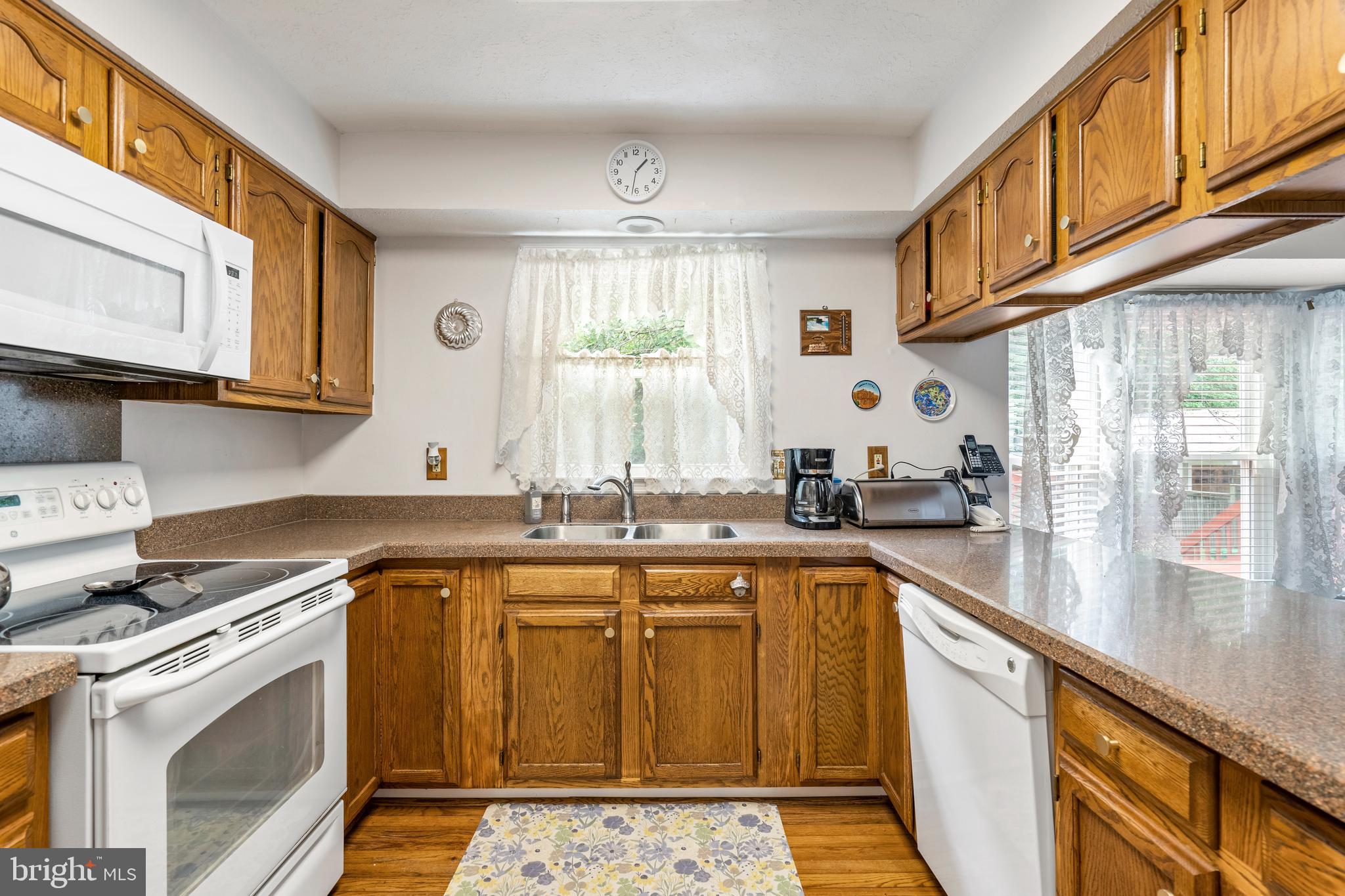 SPRINGFIELD MANOR - Residential