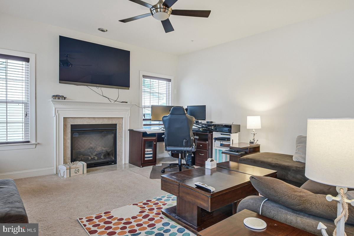 PEMBROOKE - Residential