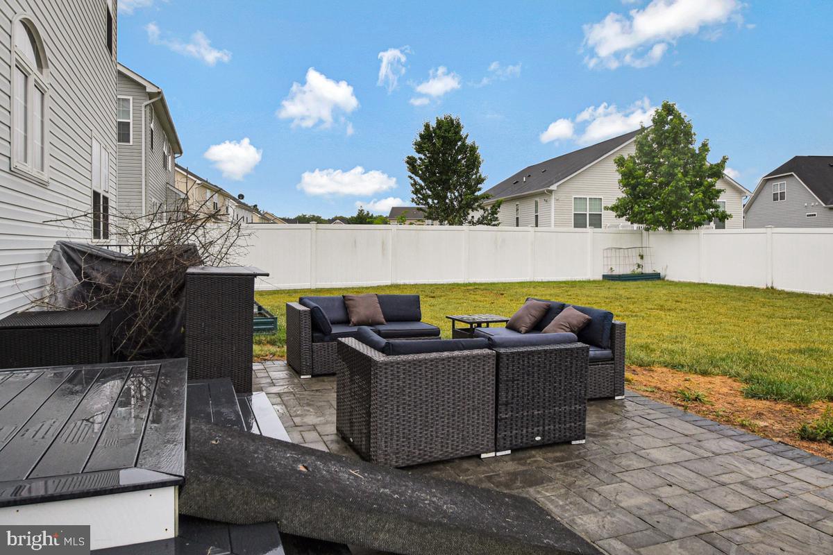 PEMBROOKE - Residential