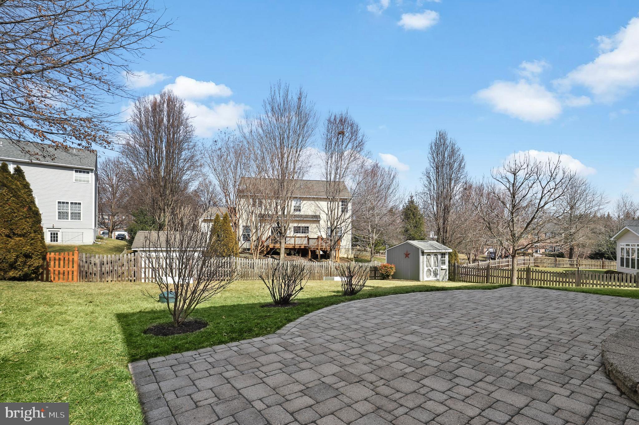 HIRST FARM - Residential