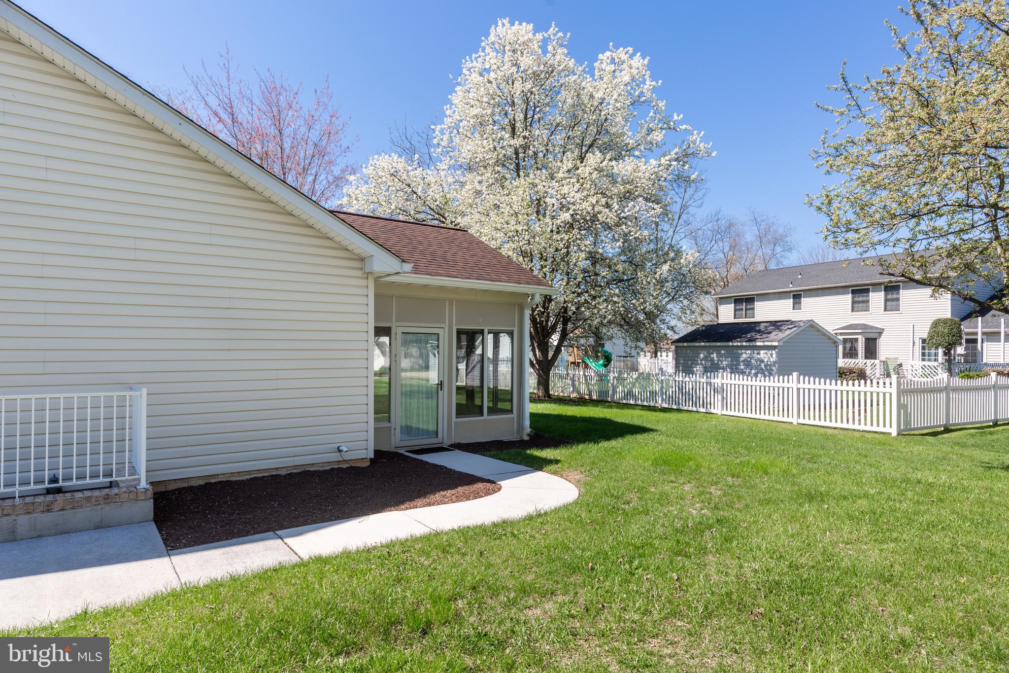 MEADOWVIEW - Residential