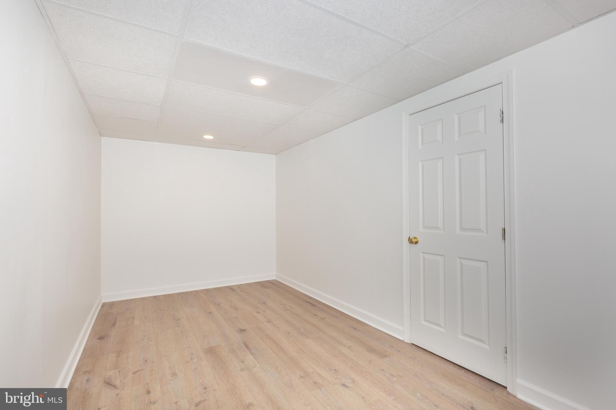 MEADOWVIEW - Residential