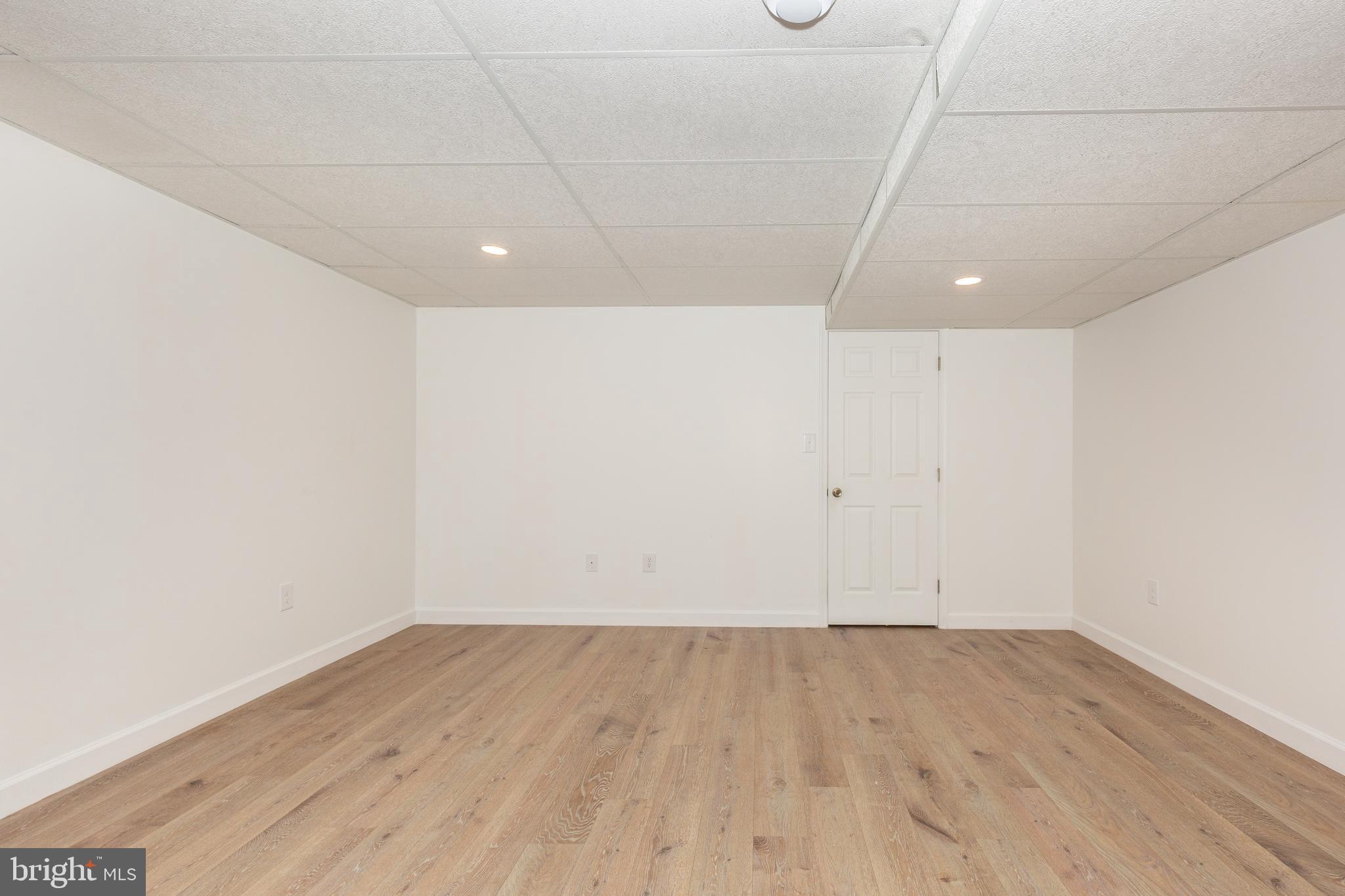 MEADOWVIEW - Residential