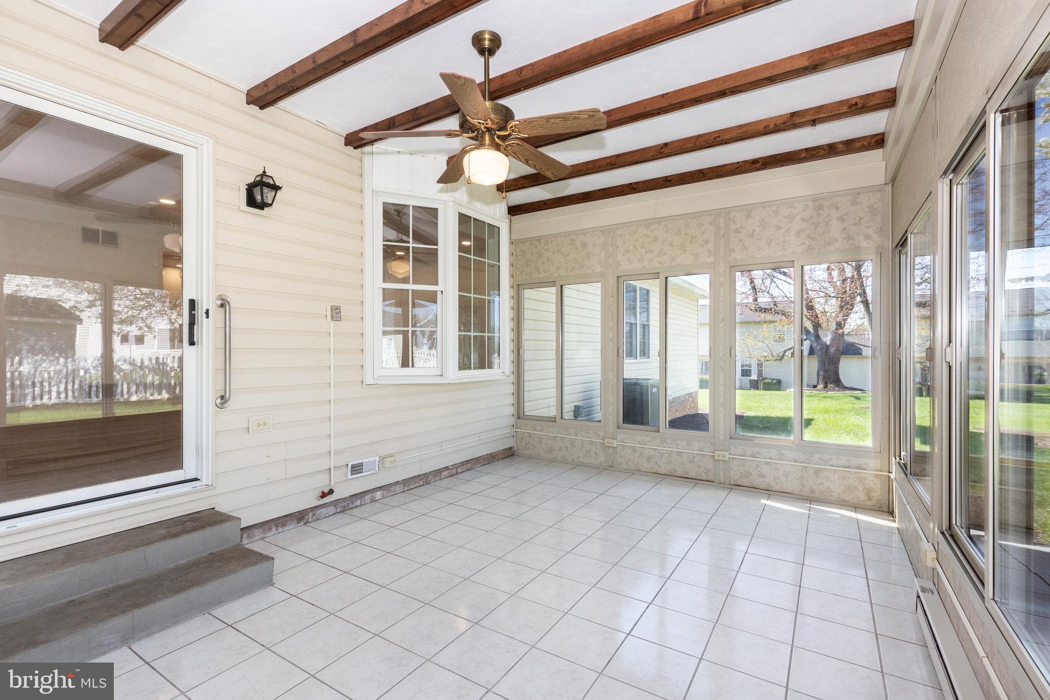 MEADOWVIEW - Residential