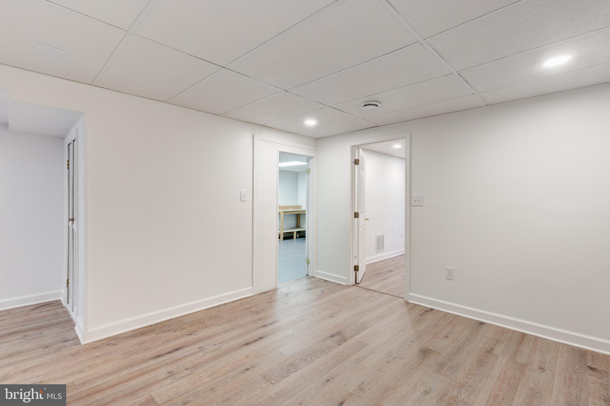 MEADOWVIEW - Residential