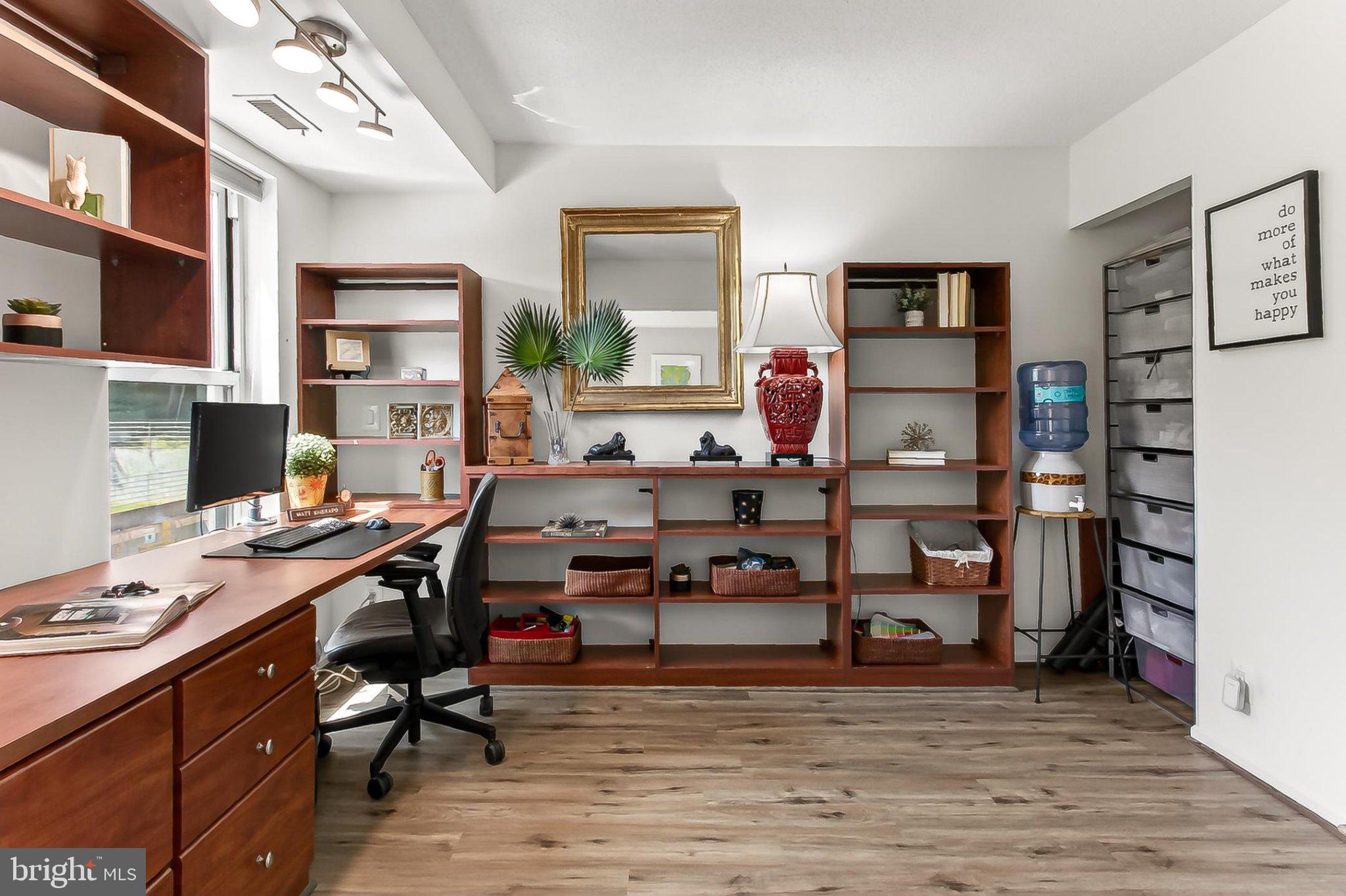 ASTORIA CONDOMINIUM - Residential