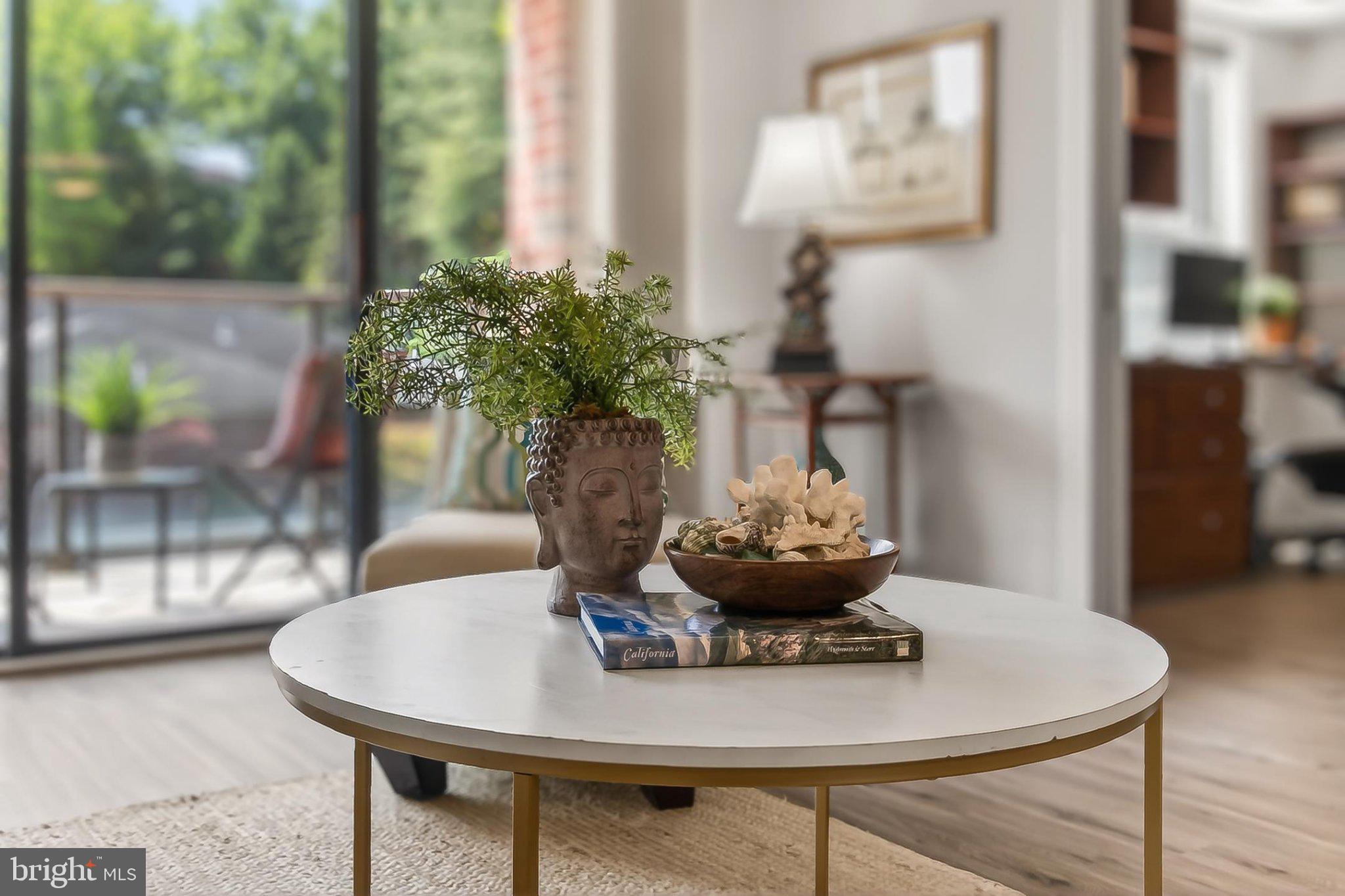 ASTORIA CONDOMINIUM - Residential