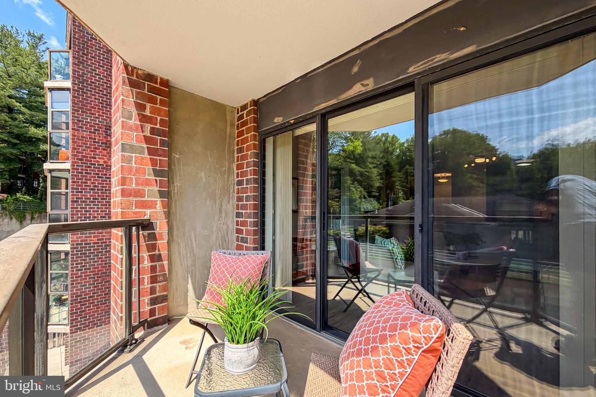 ASTORIA CONDOMINIUM - Residential