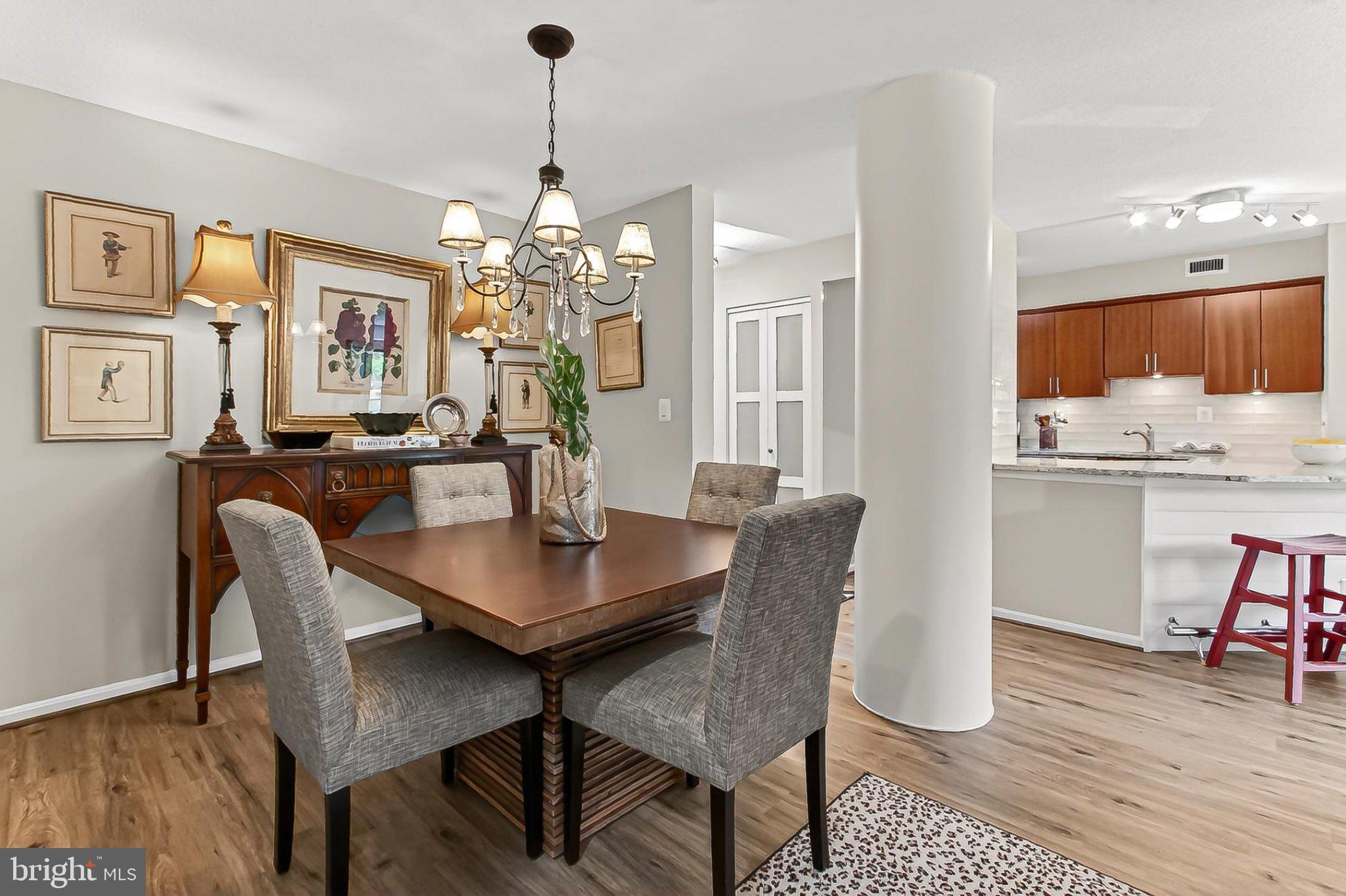 ASTORIA CONDOMINIUM - Residential