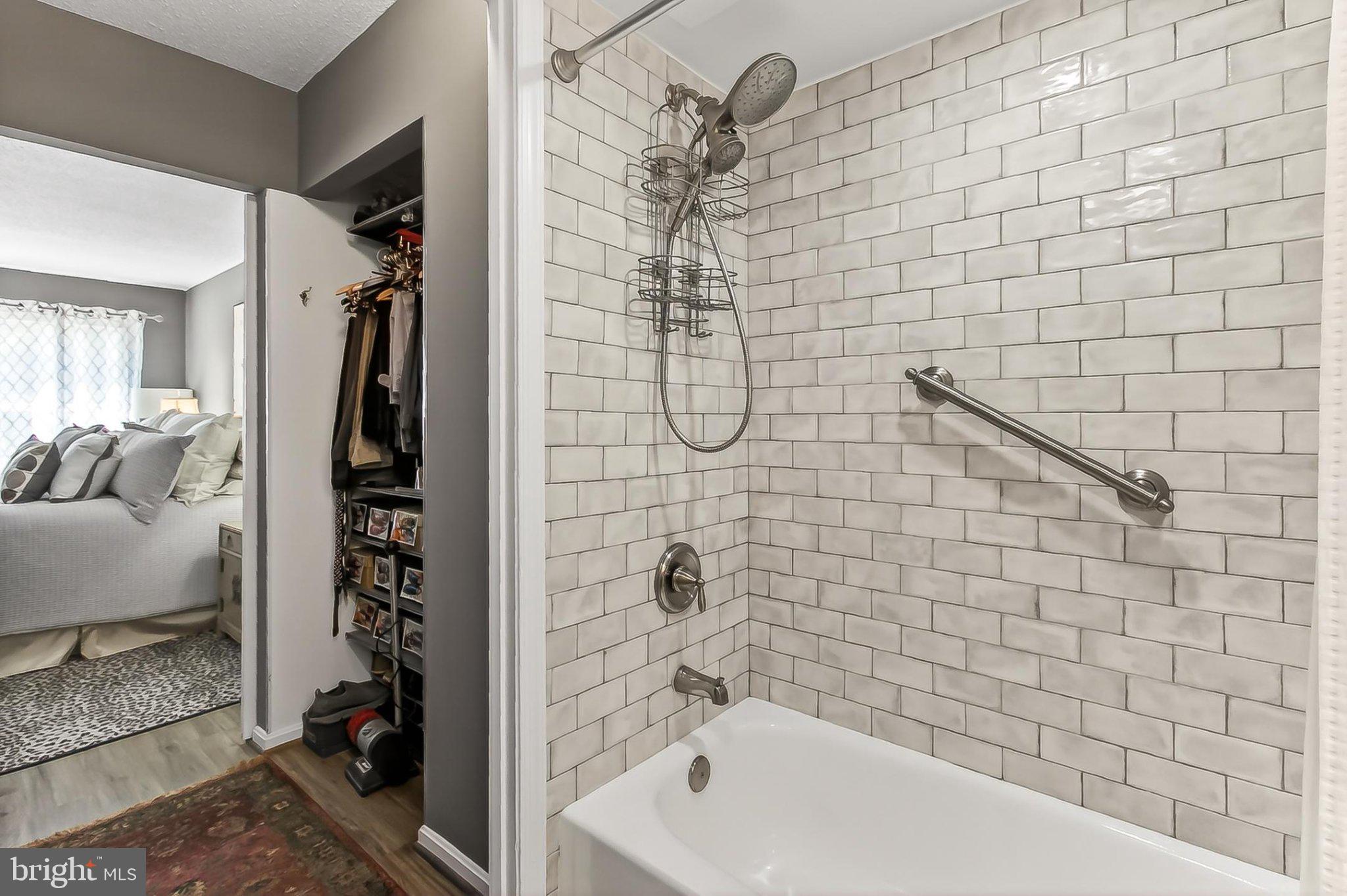 ASTORIA CONDOMINIUM - Residential