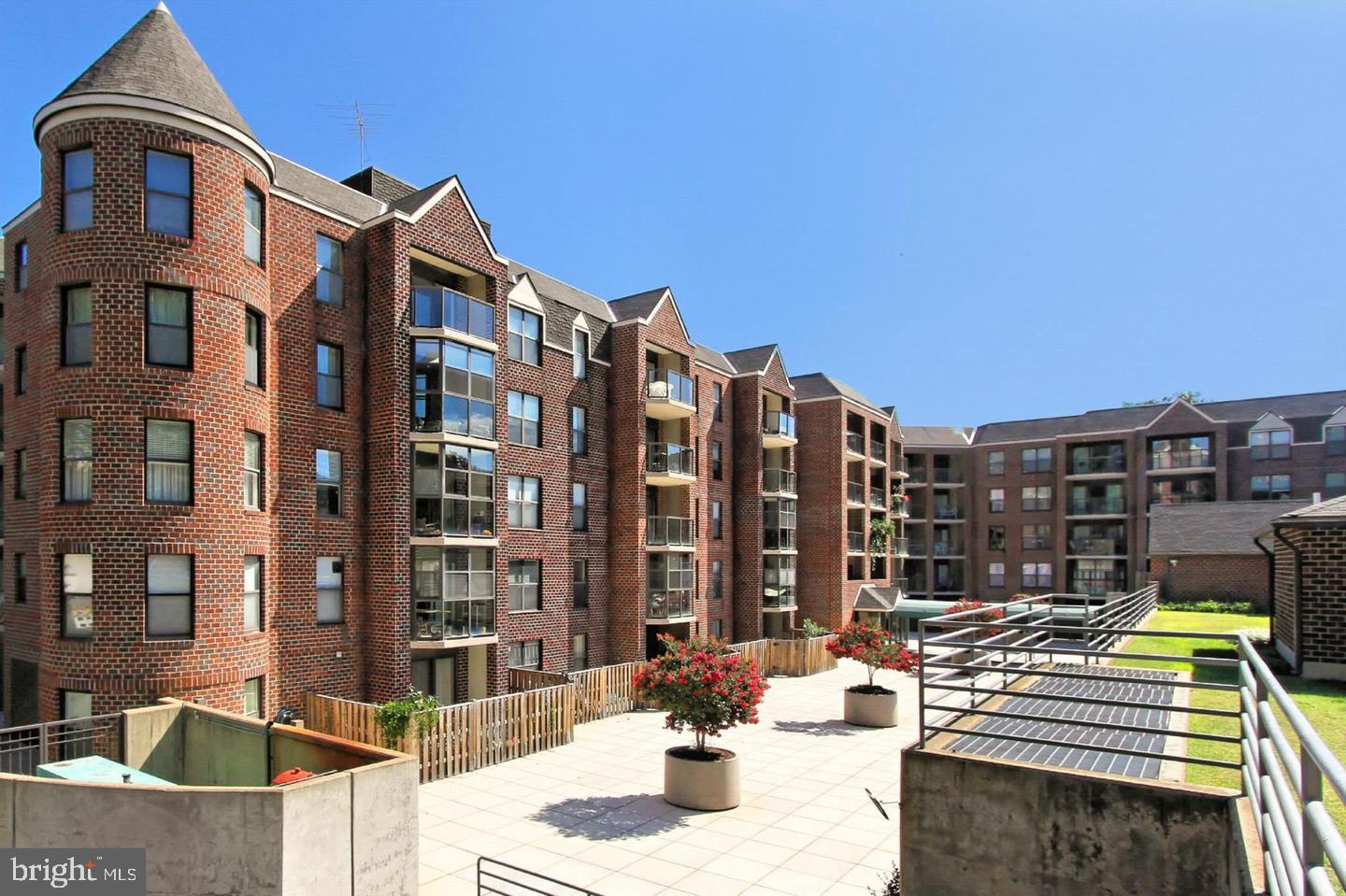 2100 LANGSTON BOULEVARD 337