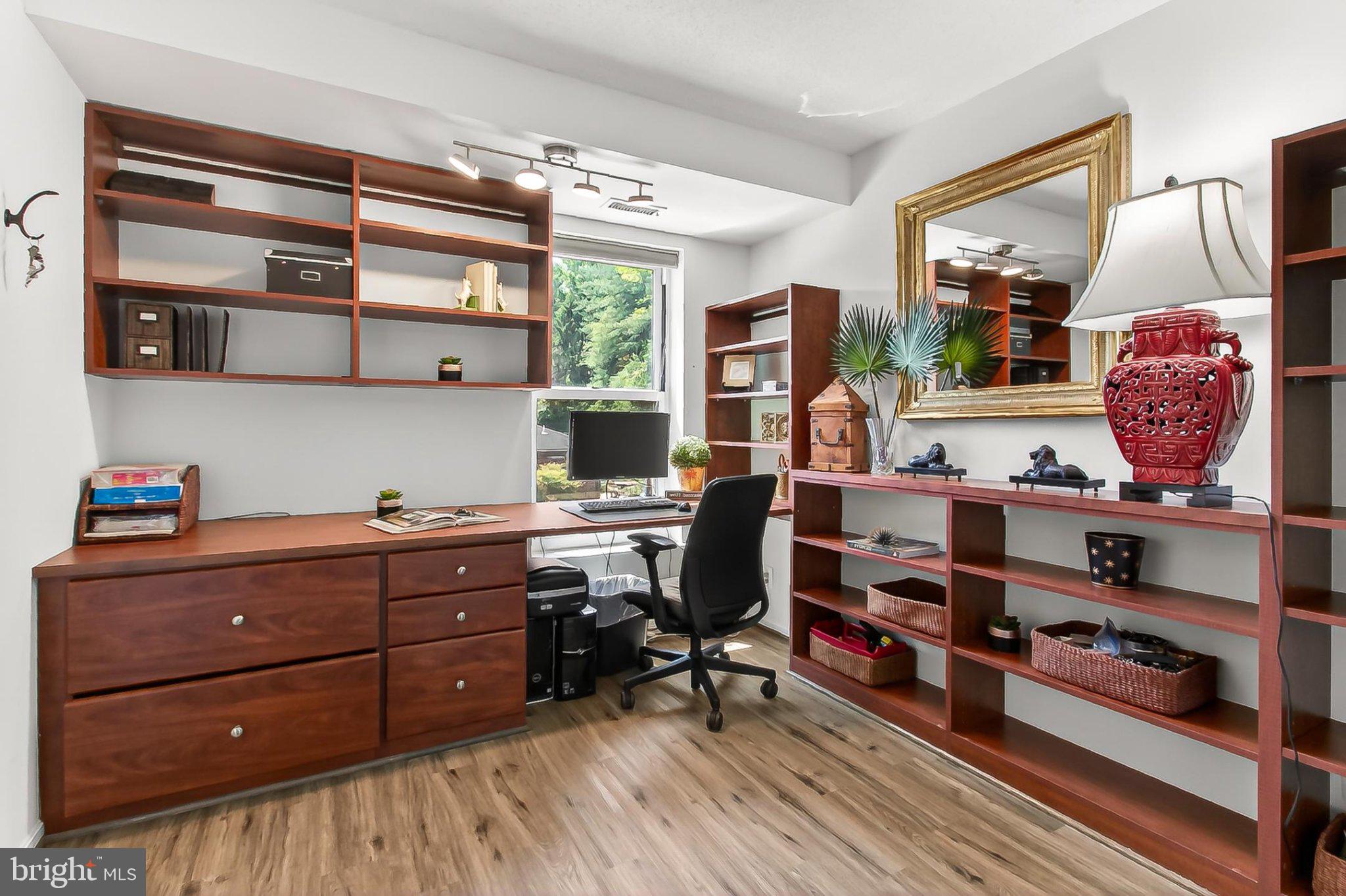 ASTORIA CONDOMINIUM - Residential