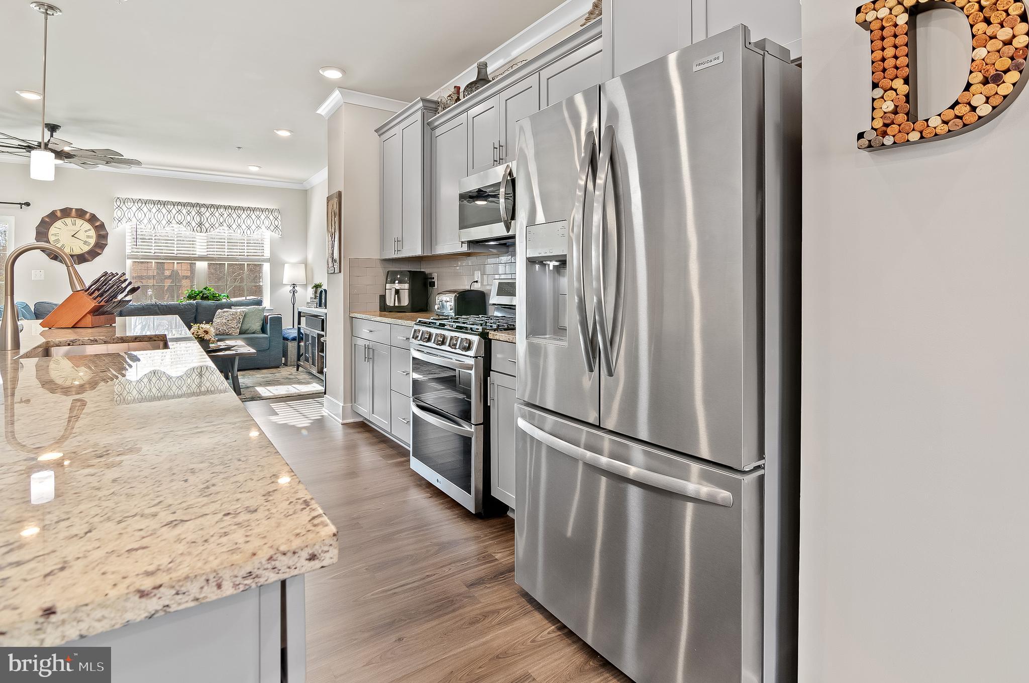 BLUE STREAM - Residential