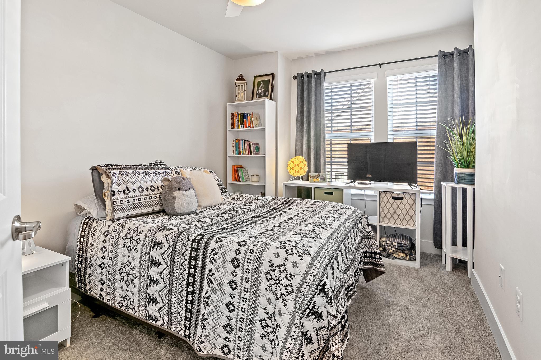 BLUE STREAM - Residential