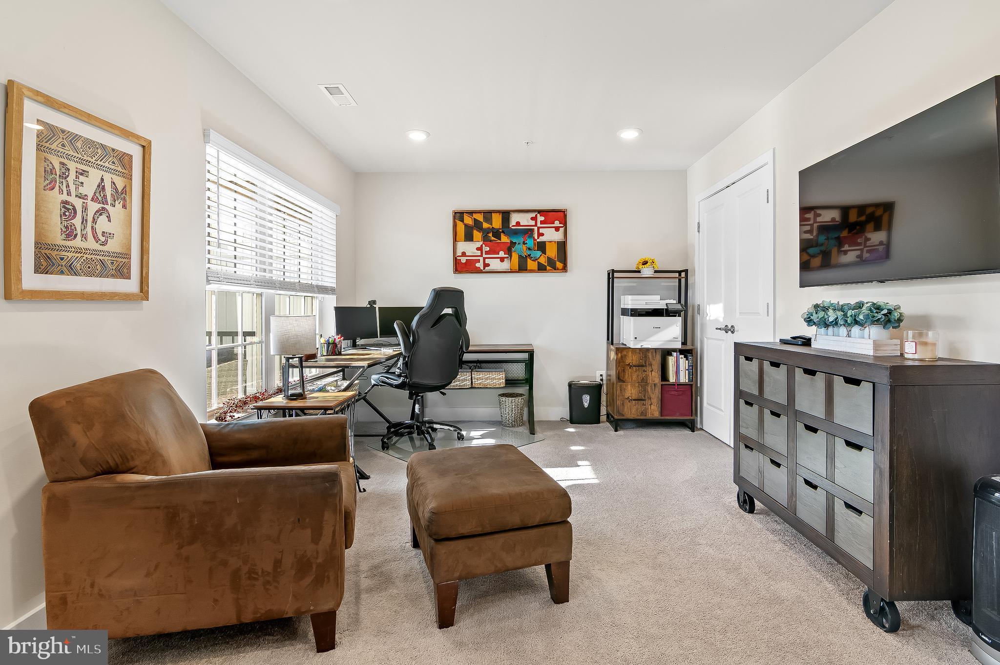 BLUE STREAM - Residential