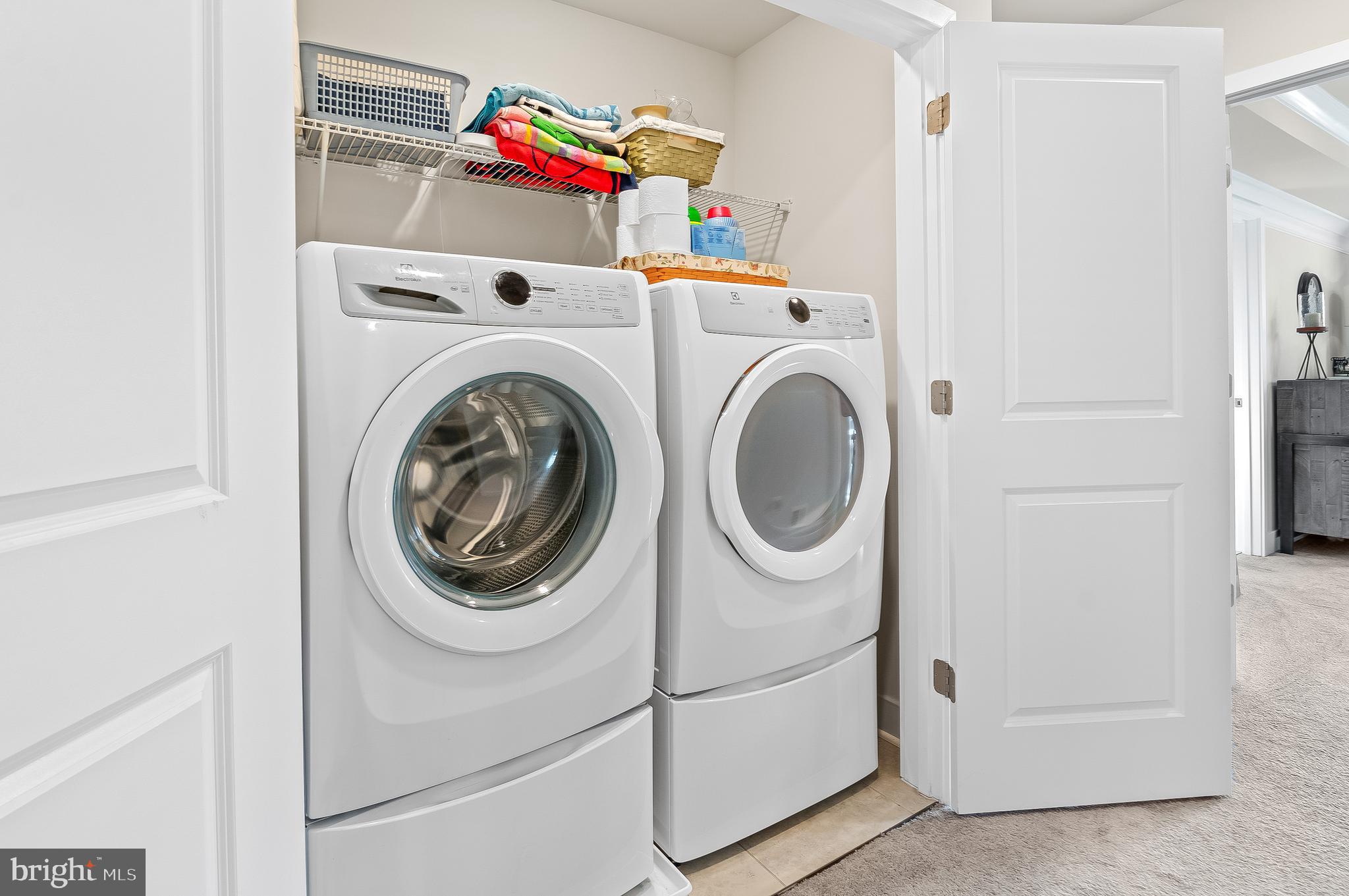 BLUE STREAM - Residential