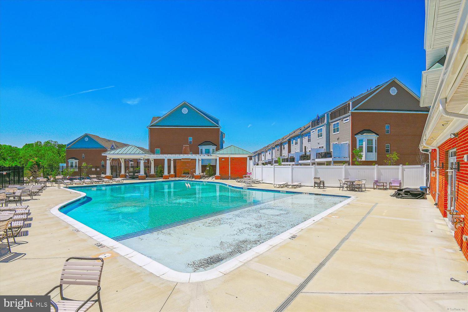 BLUE STREAM - Residential