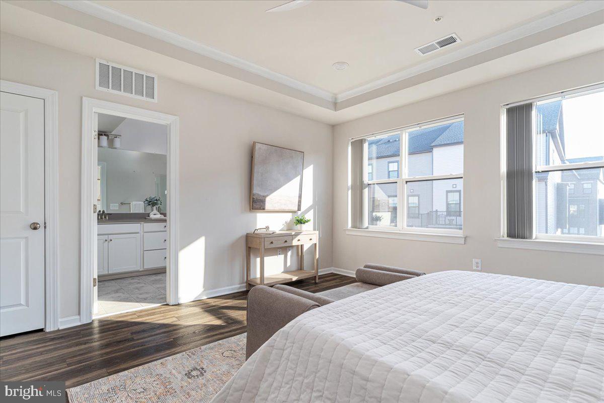 METRO WALK AT MOOREFIELD STATION - Residential Lease