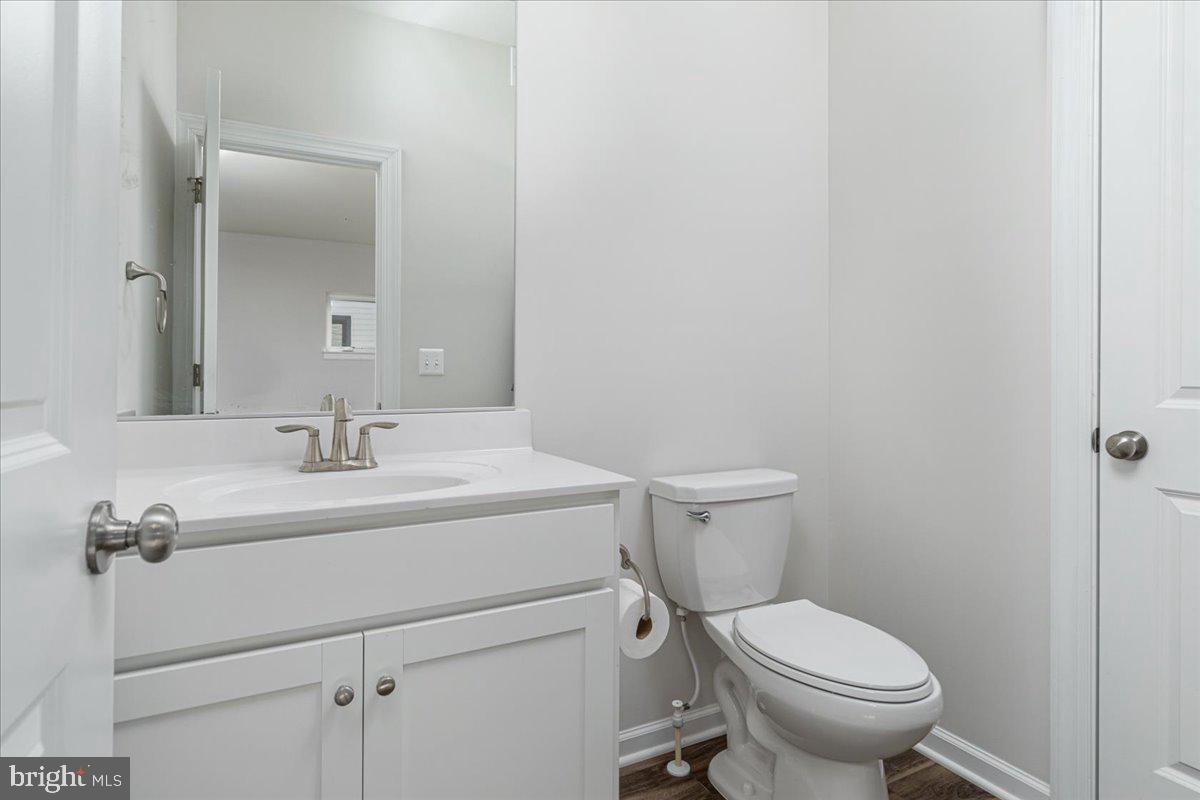 METRO WALK AT MOOREFIELD STATION - Residential Lease