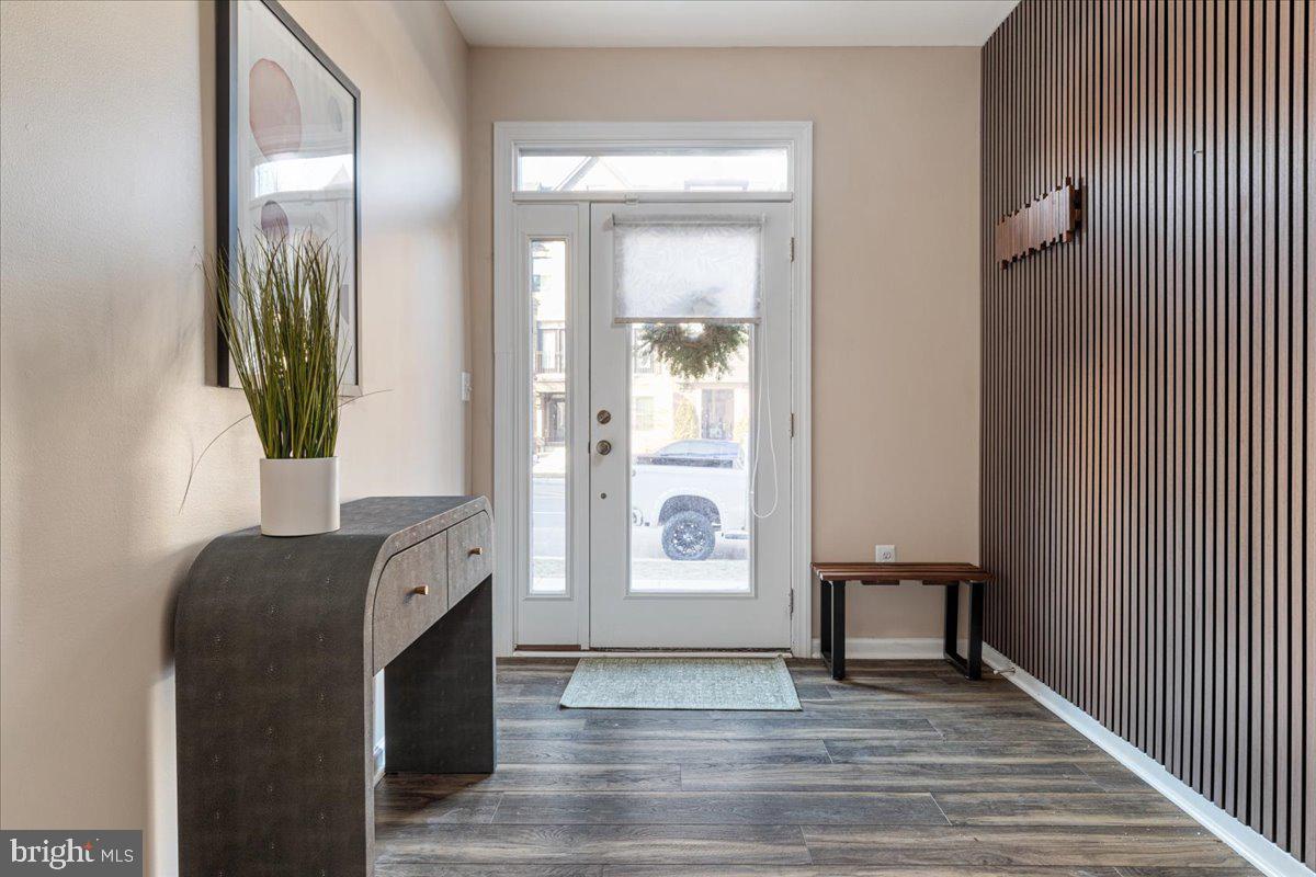 METRO WALK AT MOOREFIELD STATION - Residential Lease