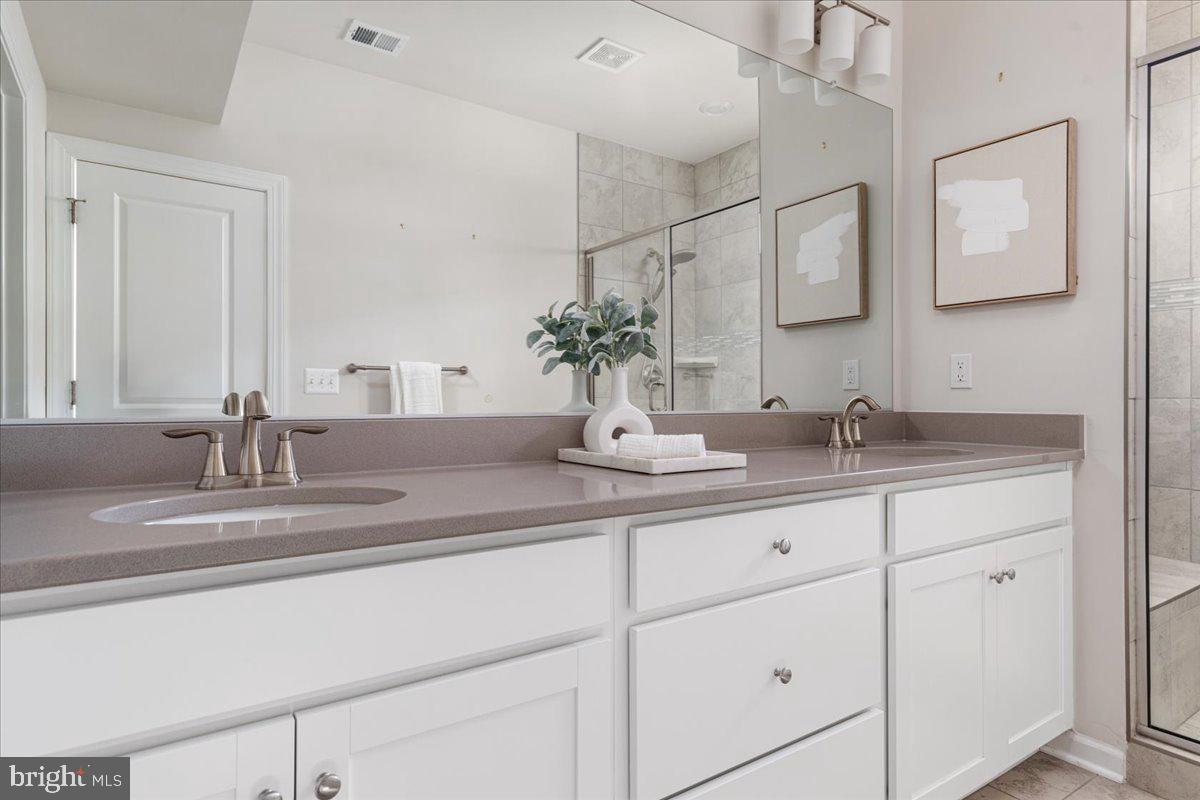 METRO WALK AT MOOREFIELD STATION - Residential Lease