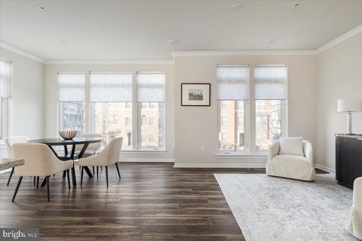 METRO WALK AT MOOREFIELD STATION - Residential Lease