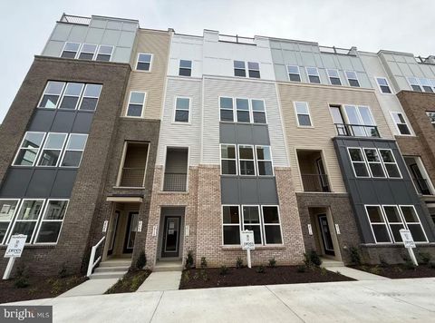 2516 NEABSCO COMMON PLACE WOODBRIDGE VA 22191