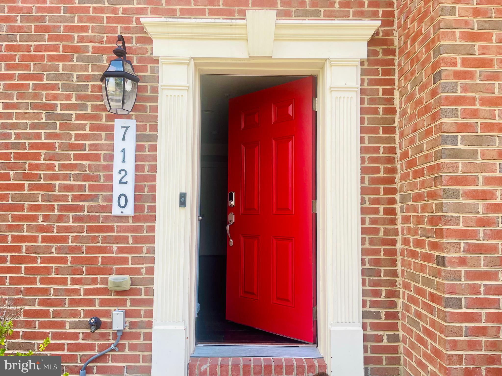 OXFORD SQUARE - Residential Lease