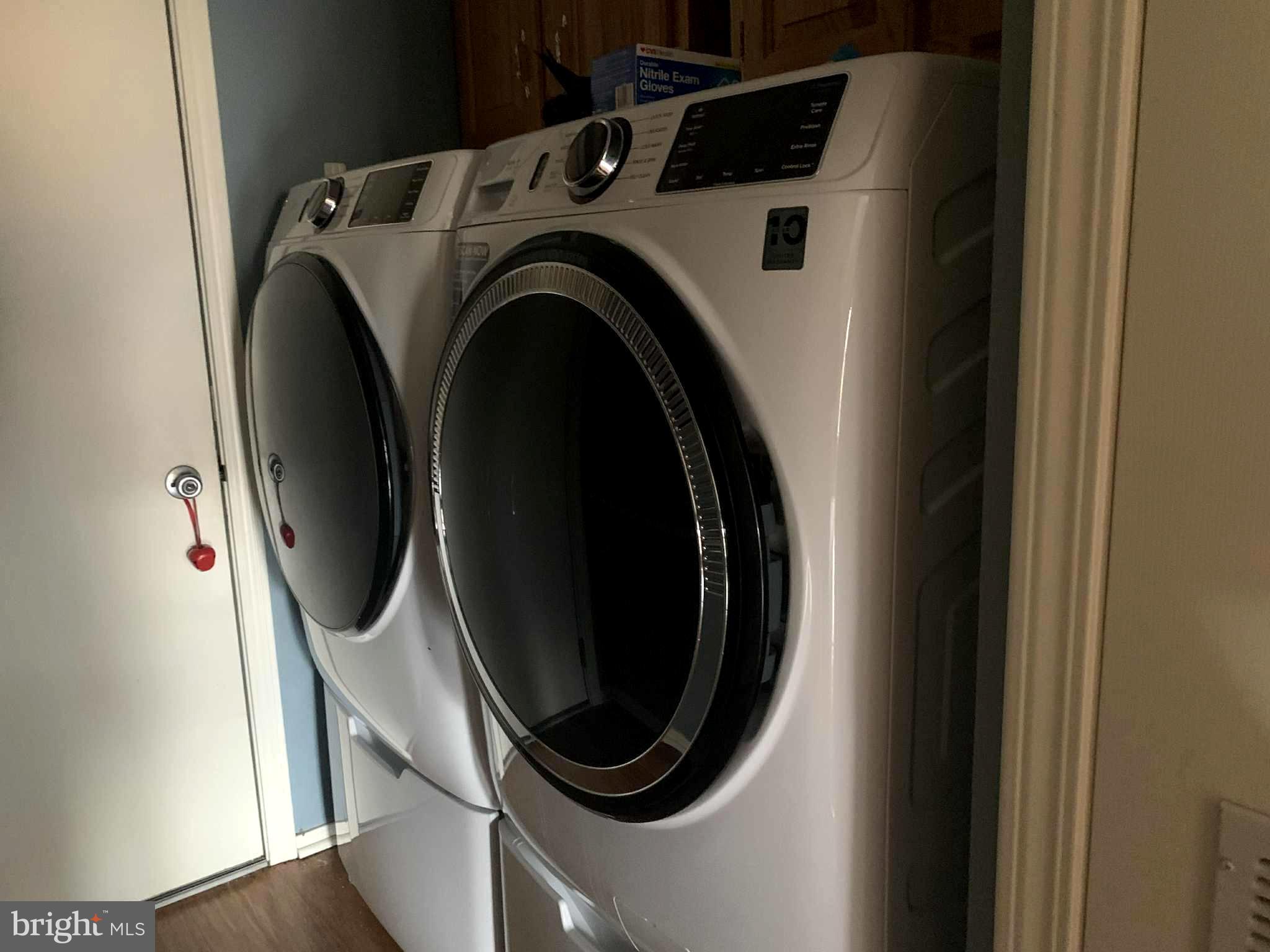 BUCKINGHAM SPRINGS - Residential