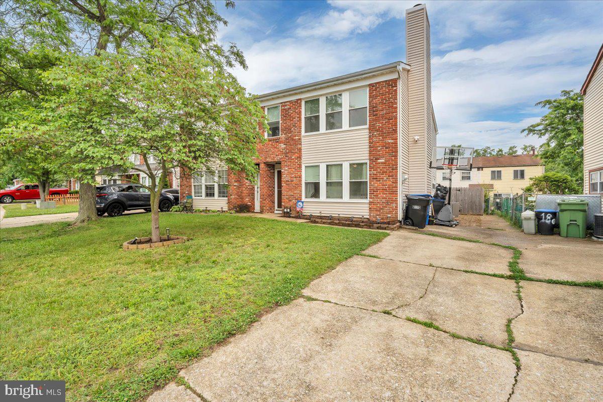 16 FOMALHAUT COURT