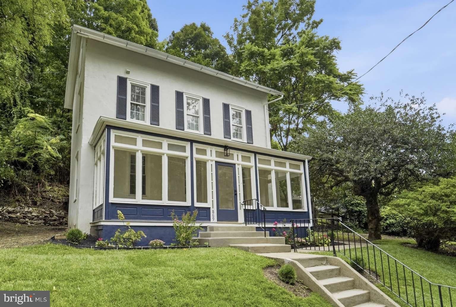 869 ROCK LANE