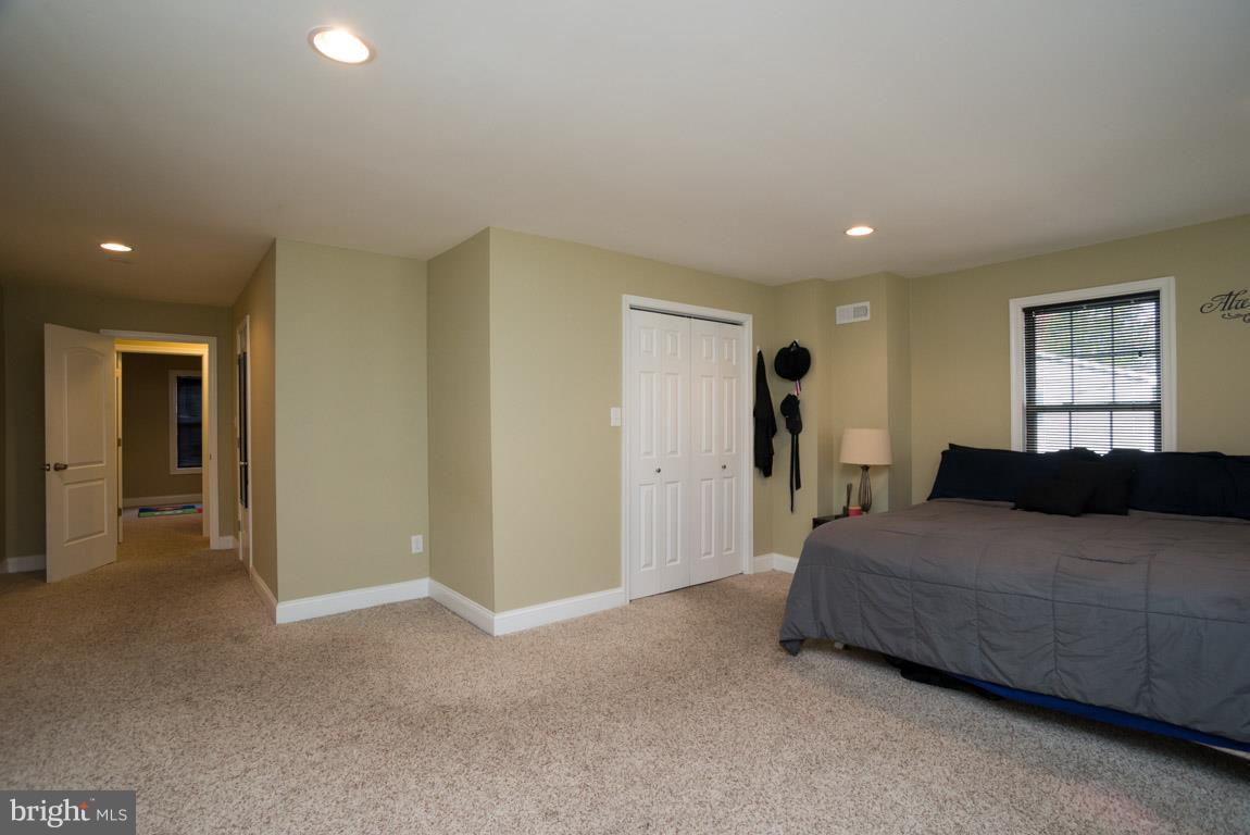 ST CHARLES - CARRINGTON - Residential