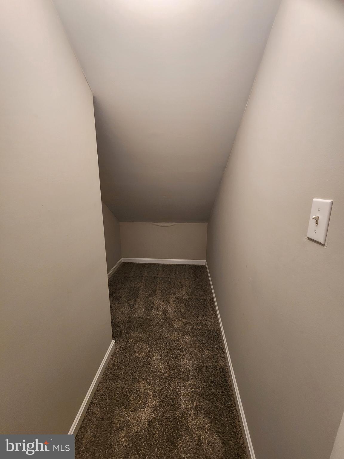 CLAYBORNE WOODS - Residential Lease